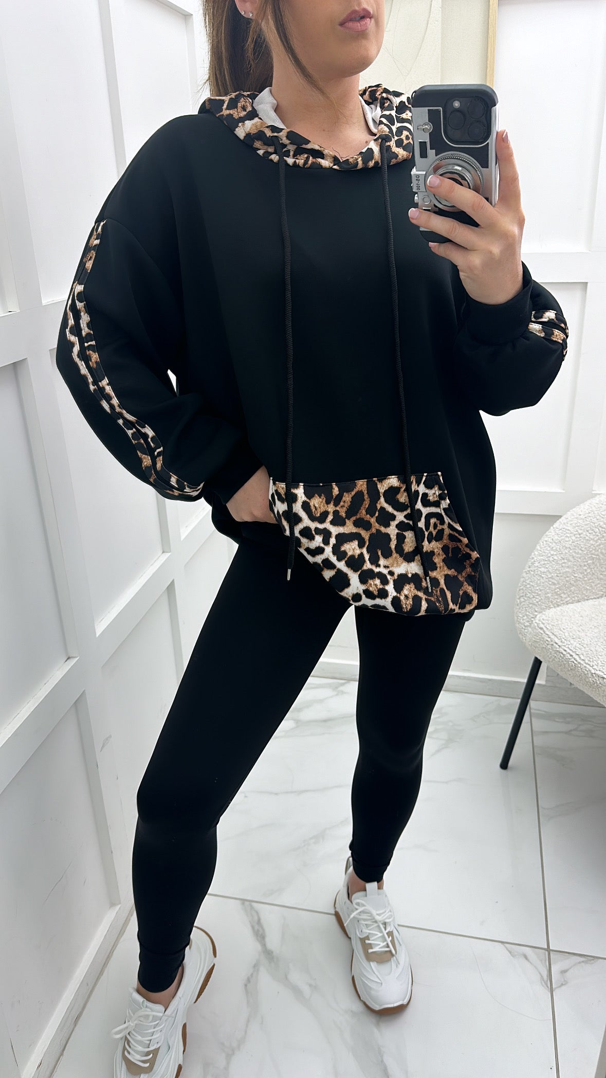 GEORGIA black oversized hoody with contrast leopard print