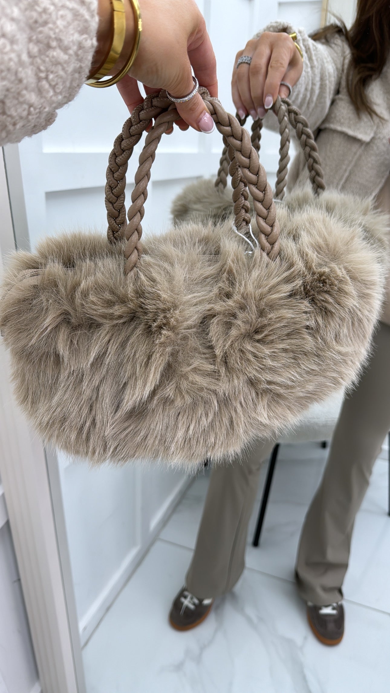 STELLA beige faux fur grab bag with plait handles