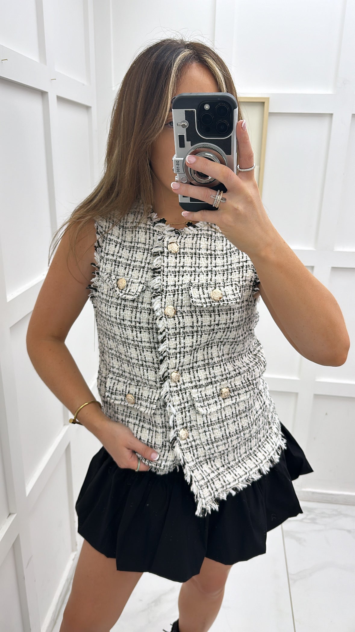 HANNAH cream and black tweed look sleeveless jacket