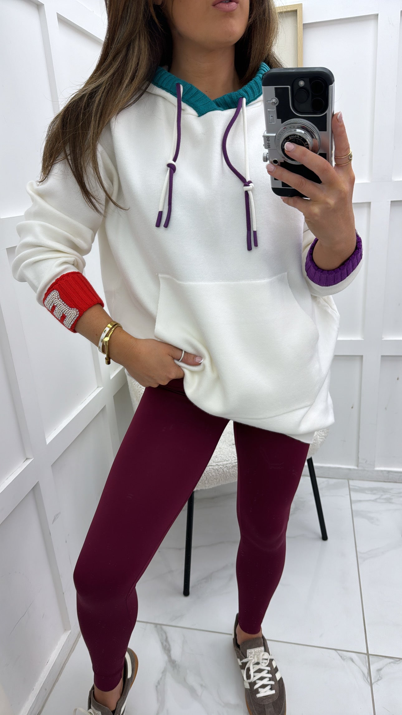 TASHA white fine knit hoody with contrast colours