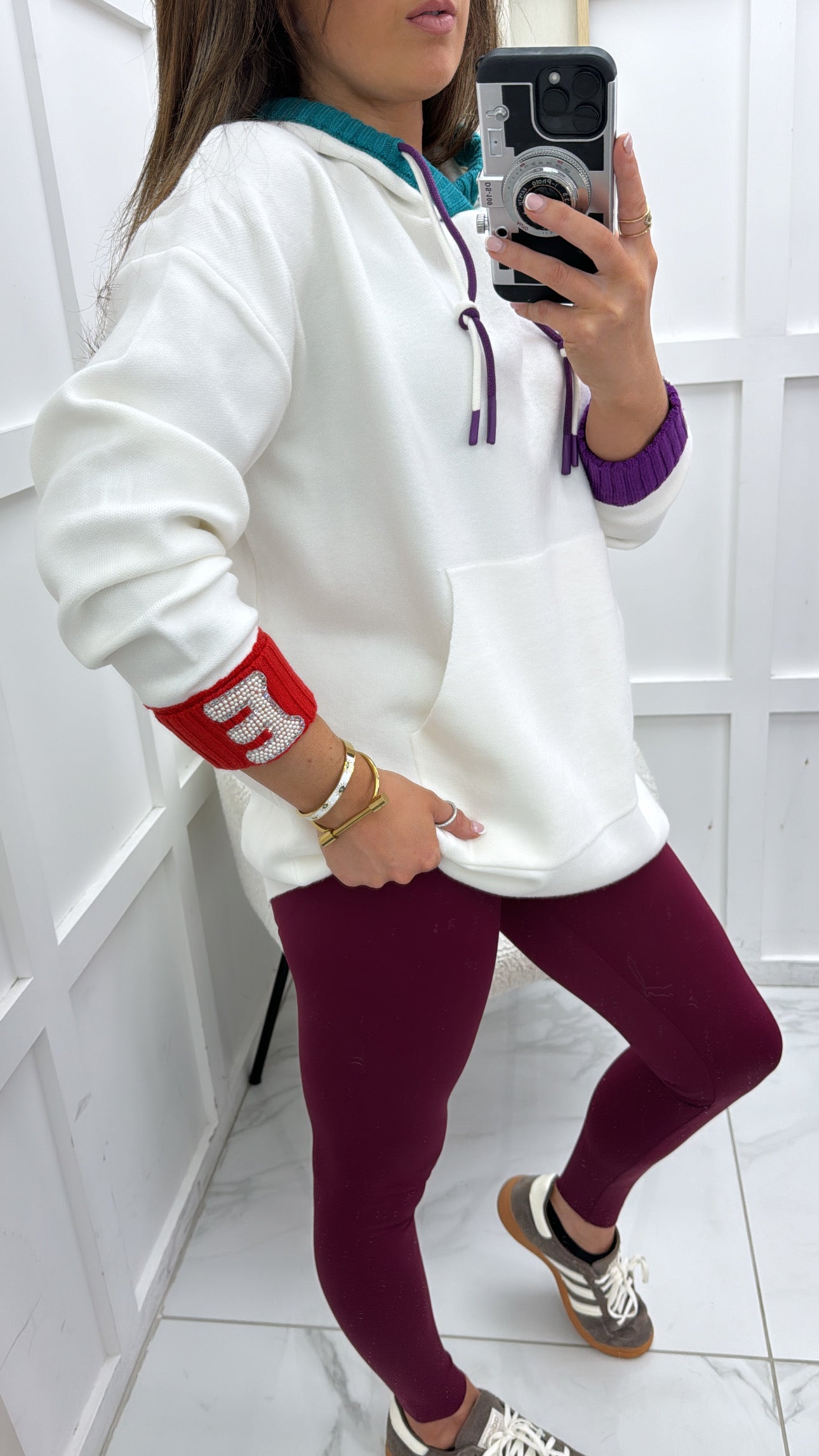 TASHA white fine knit hoody with contrast colours