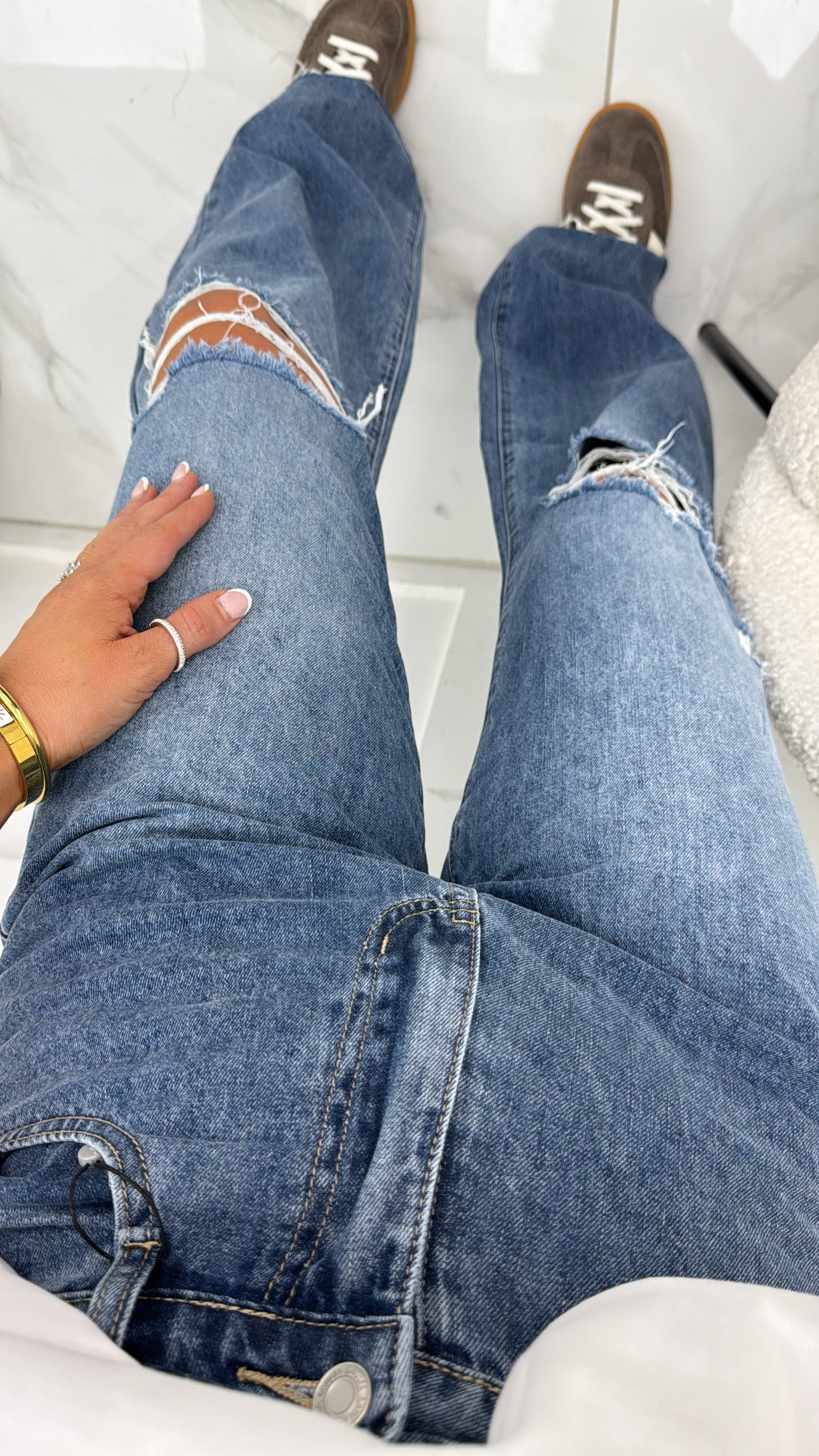 MILLI ripped boyfriend jeans