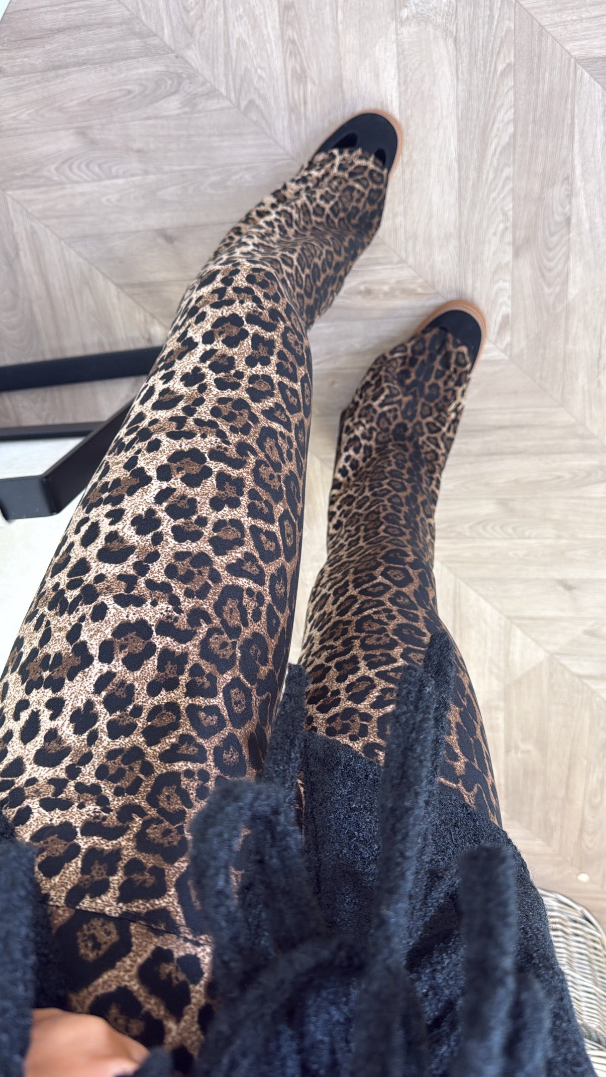 MEL leopard print super soft flare leggings