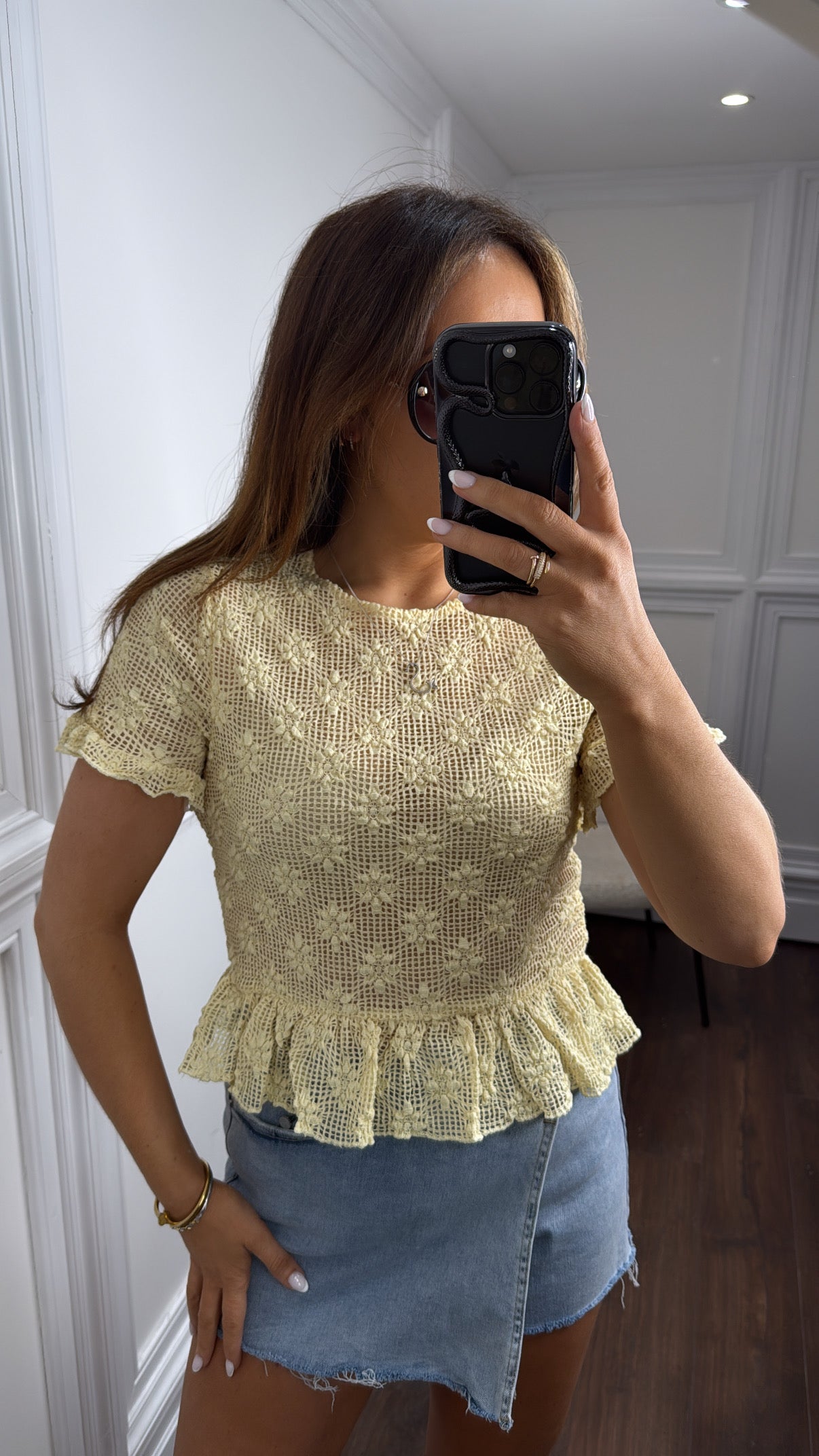 MOLLIE yellow flower detail top