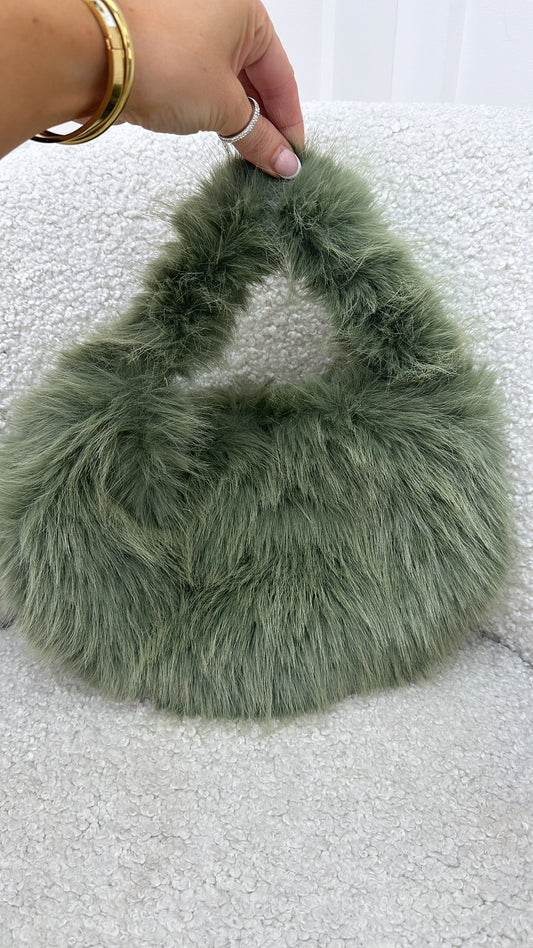 ELEANOR green faux fur grab bag