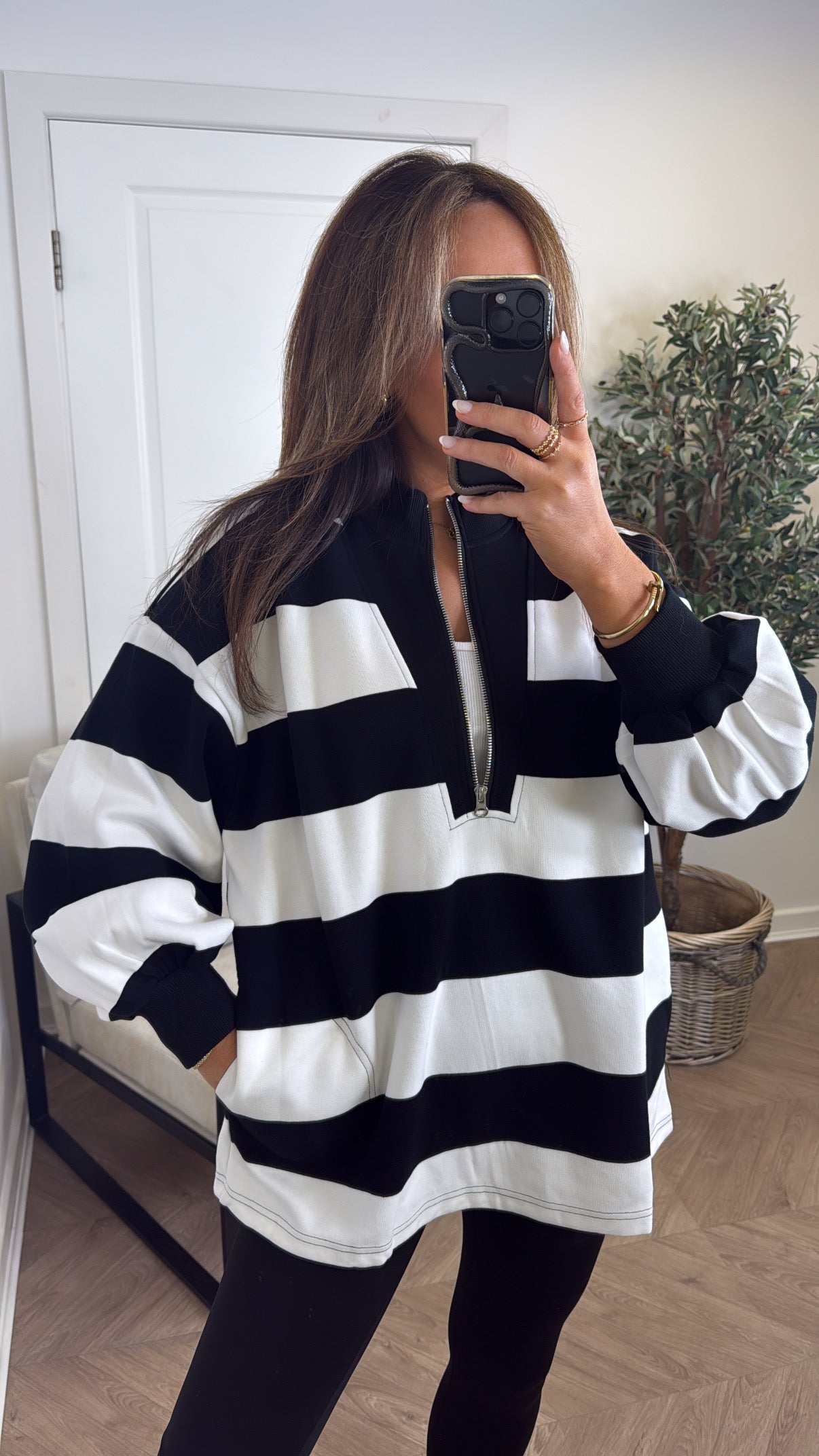 CONNIE black striped rugby style sweatshirt