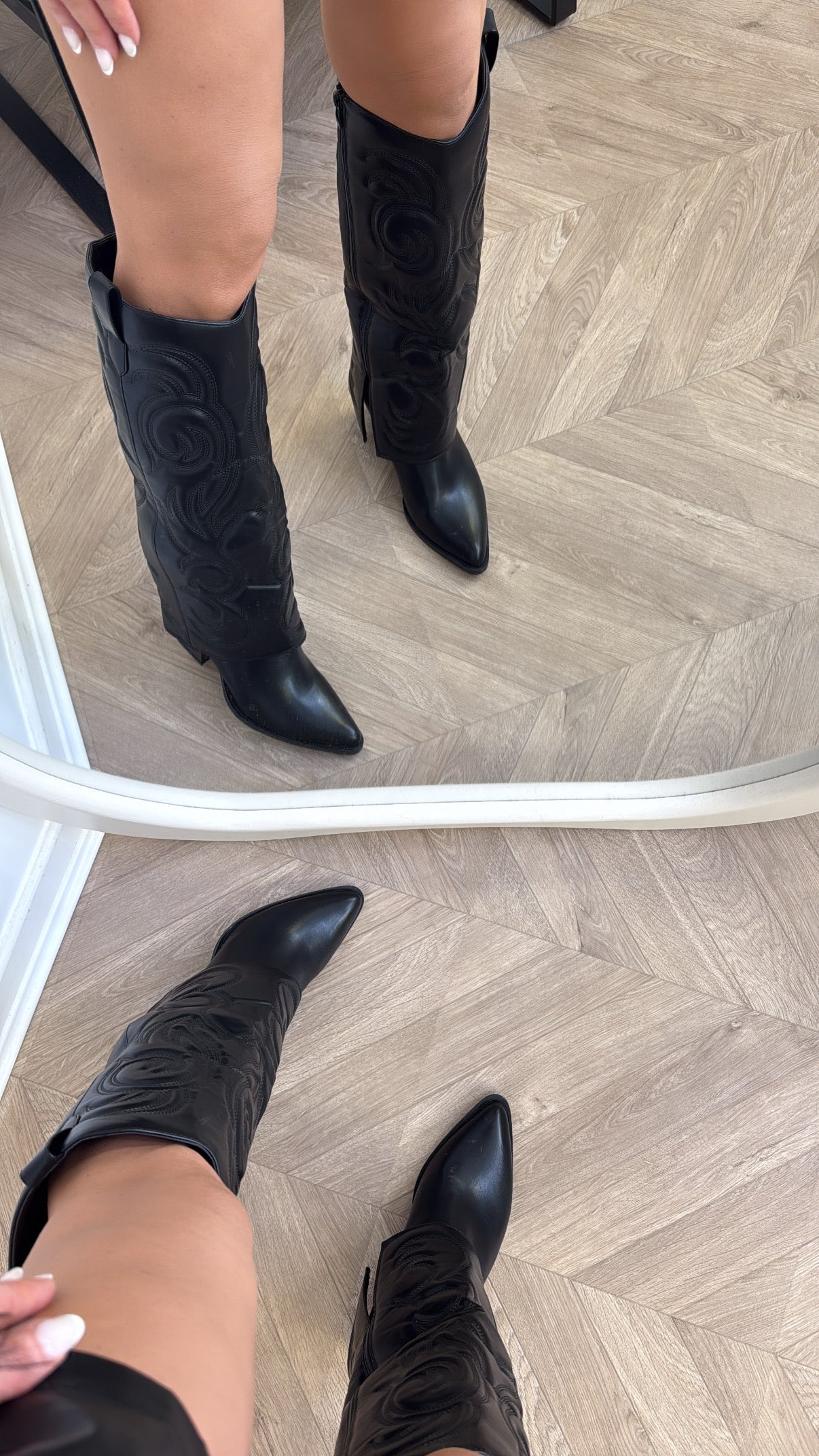 ALABAMA black faux leather cow boy boots