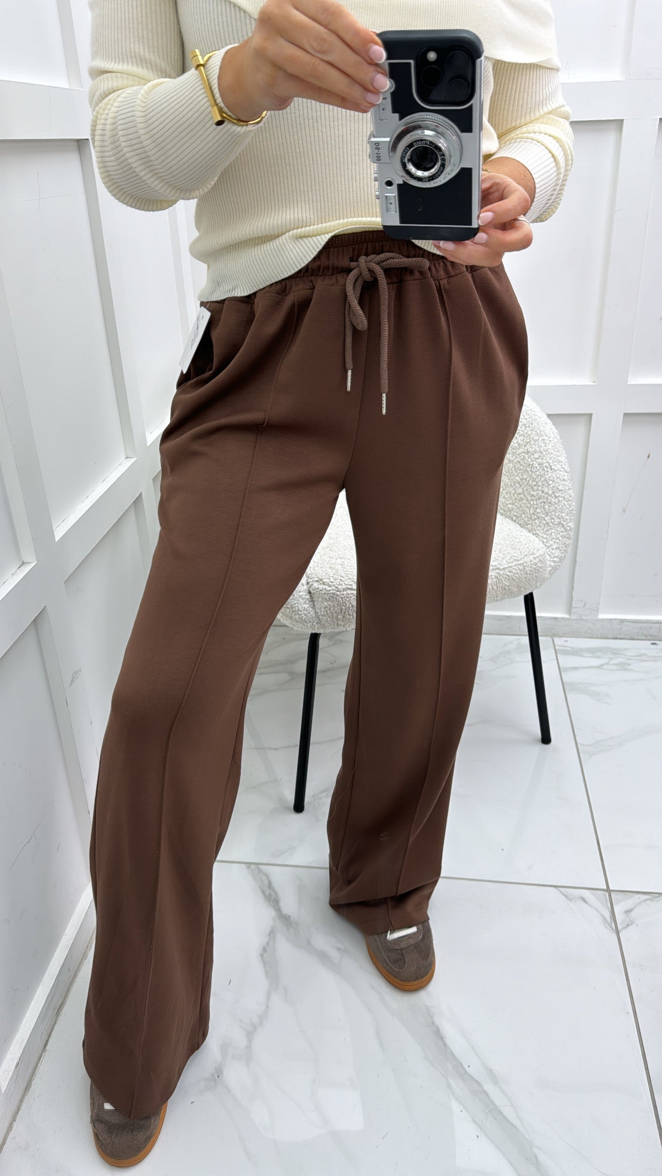 KYLIE brown super soft jogger with exposed seam detail