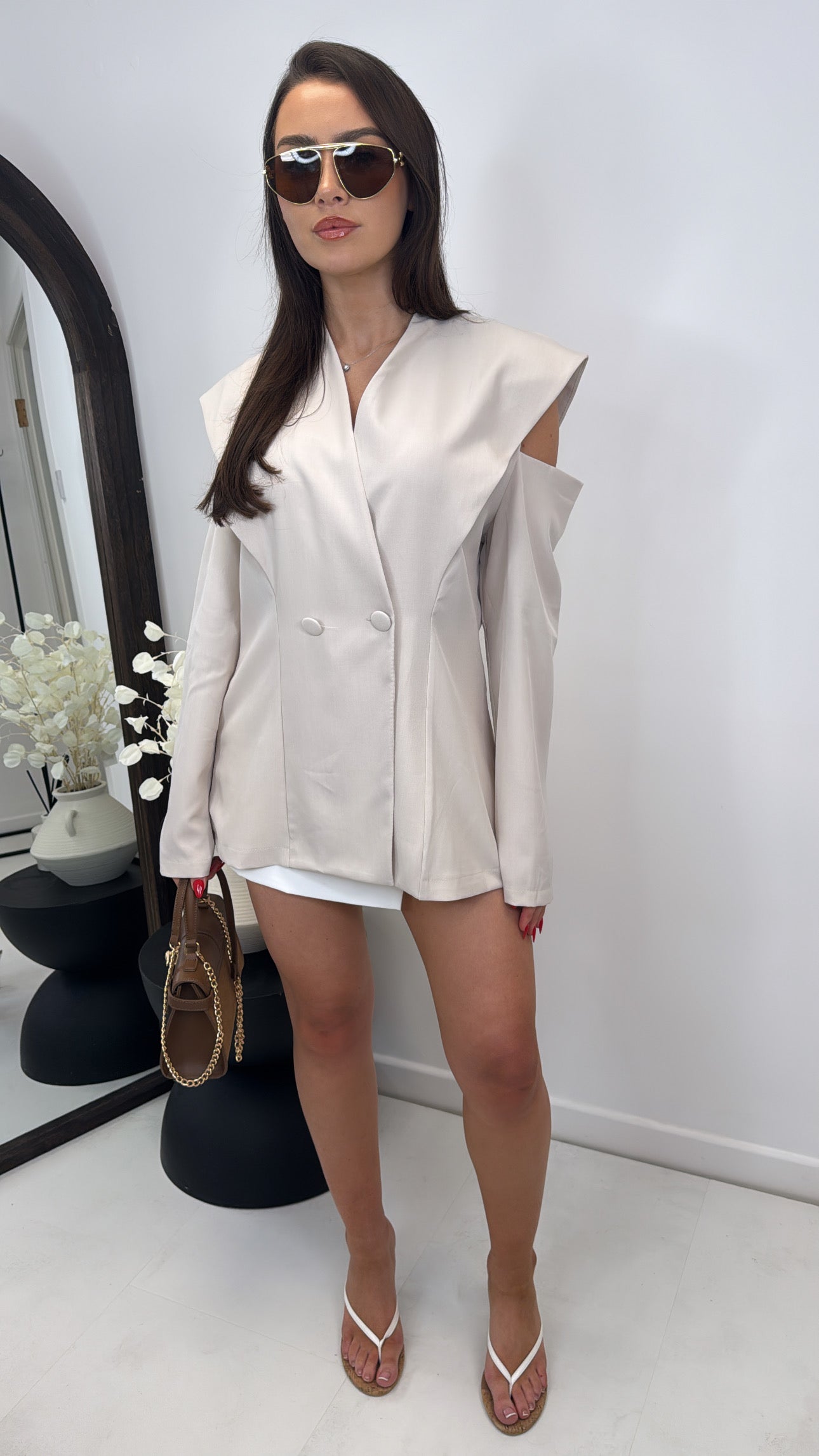 MAE beige blazer with cutout sleeves