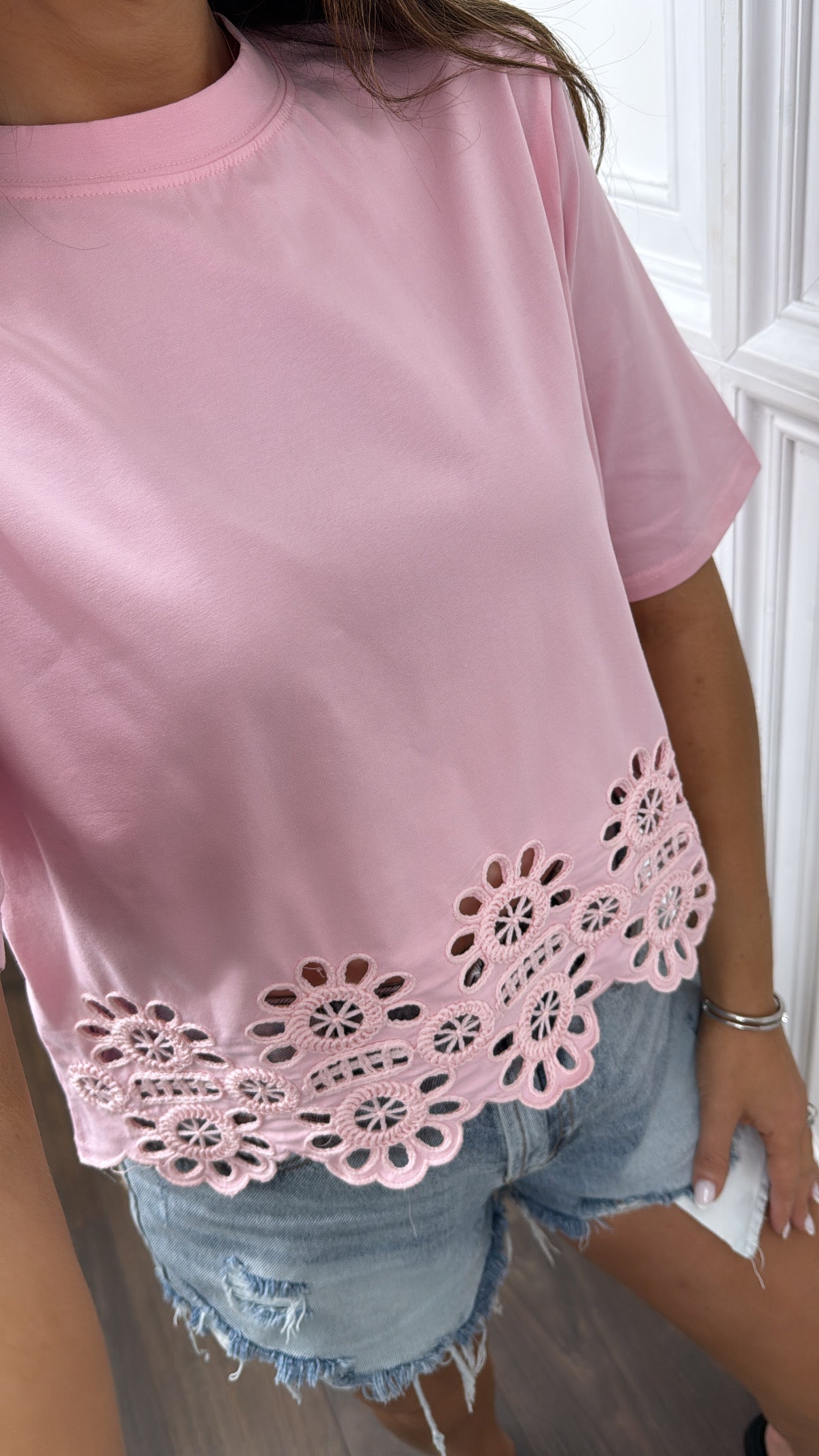 MINNIE pink broderie anglaise hem t-shirt