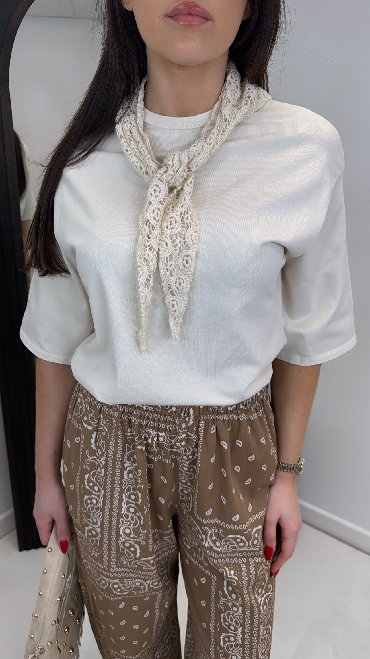 BETH cream t-shirt with removable crochet neck tie