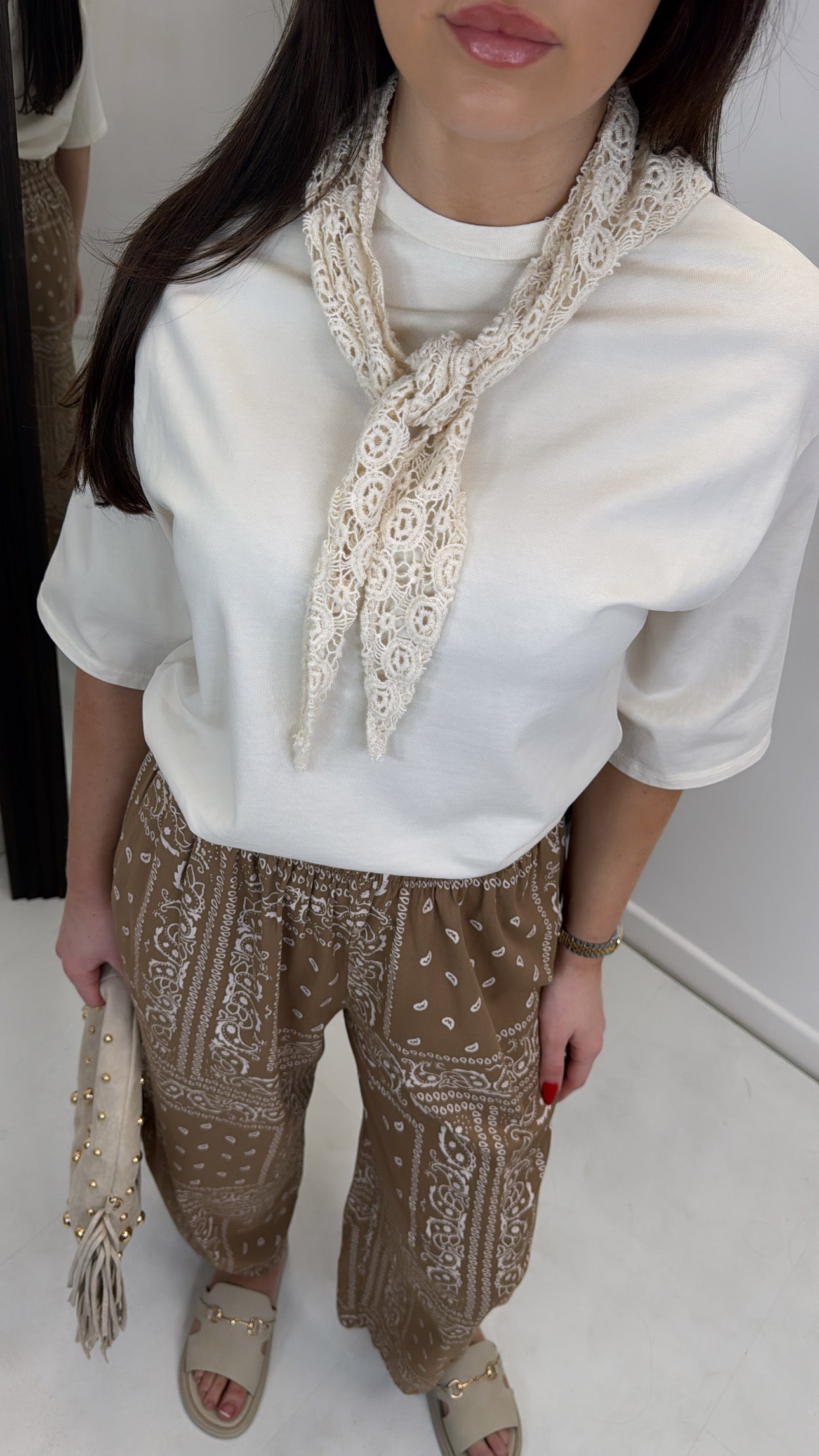 BETH cream t-shirt with removable crochet neck tie