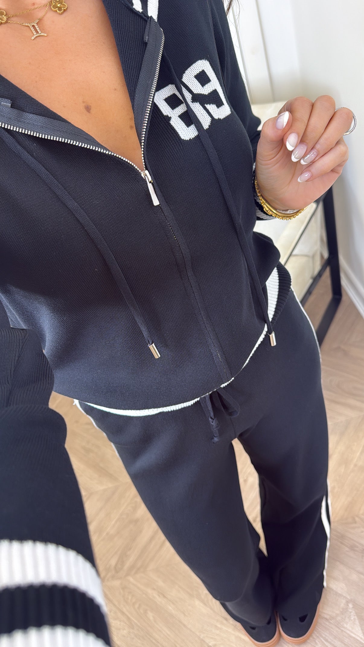 LIZZIE black 89 logo fine knit jacket and joggers set