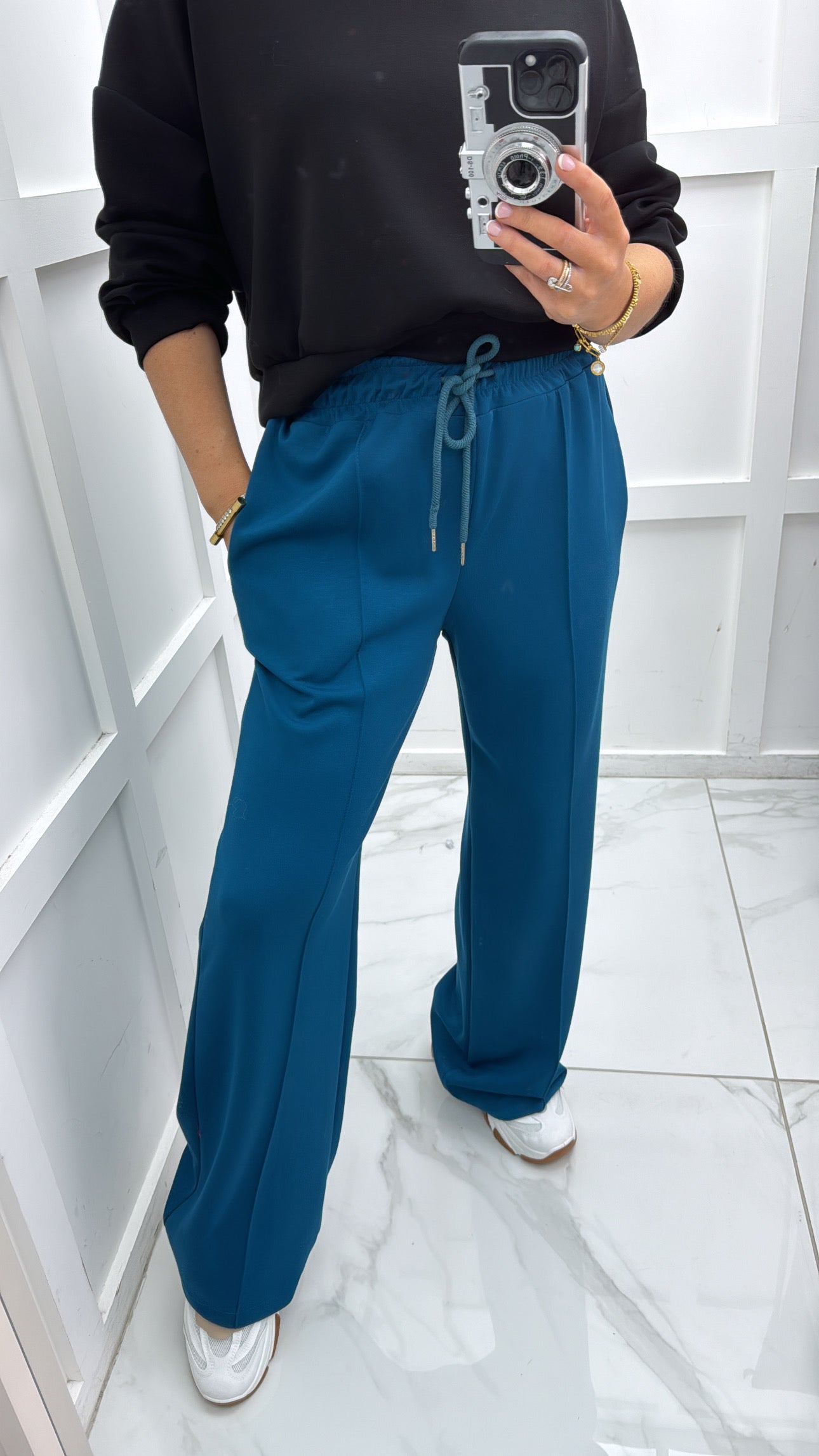 KYLIE teal super soft jogger with exposed seam detail