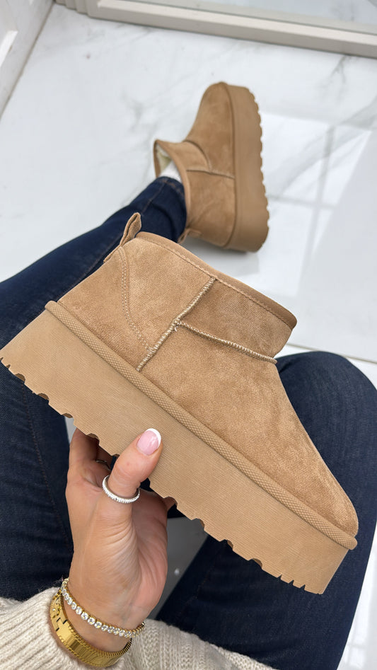 LARNA camel faux suede short platform boot