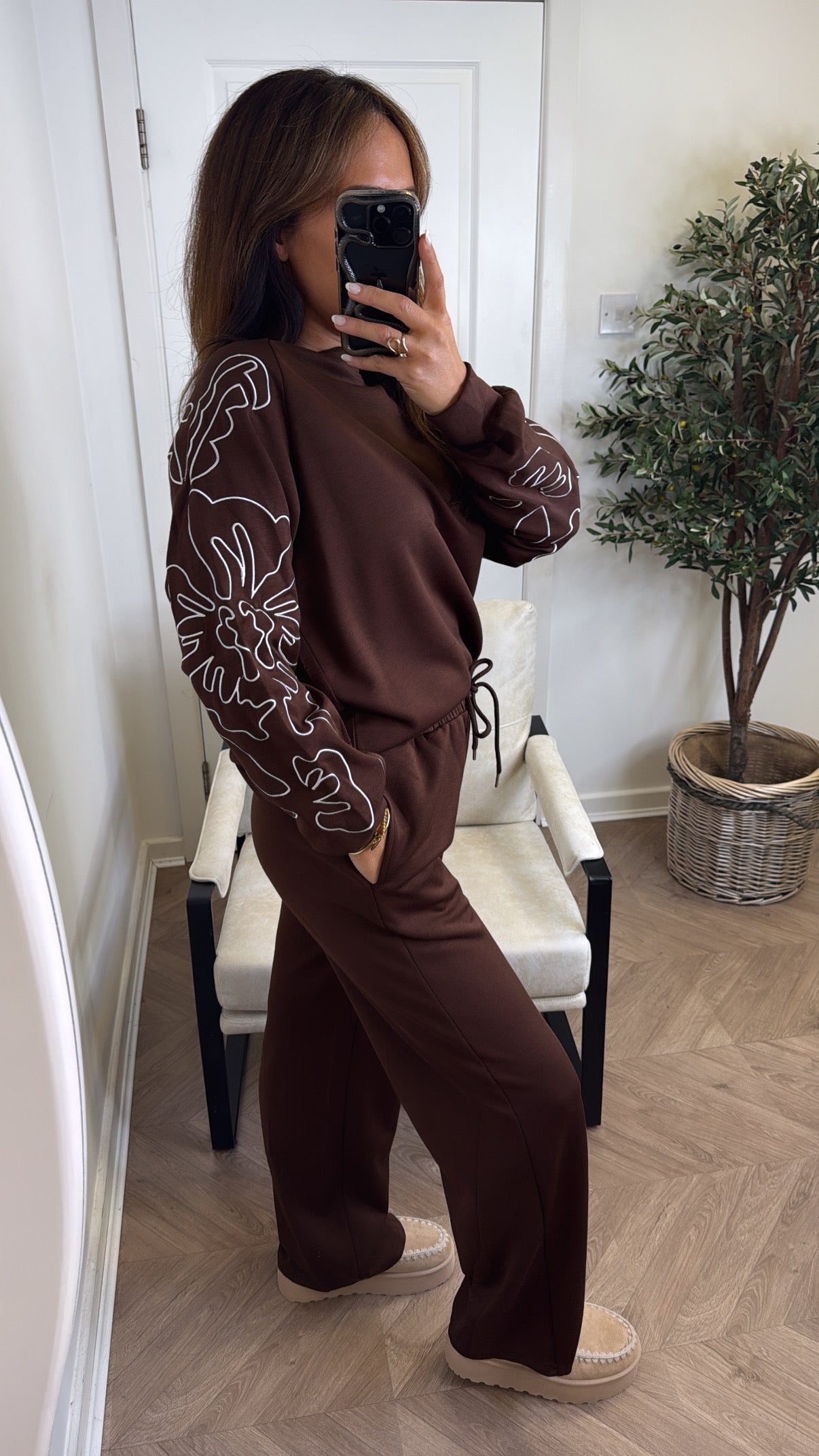 MELANIE brown embroidered detail lounge set