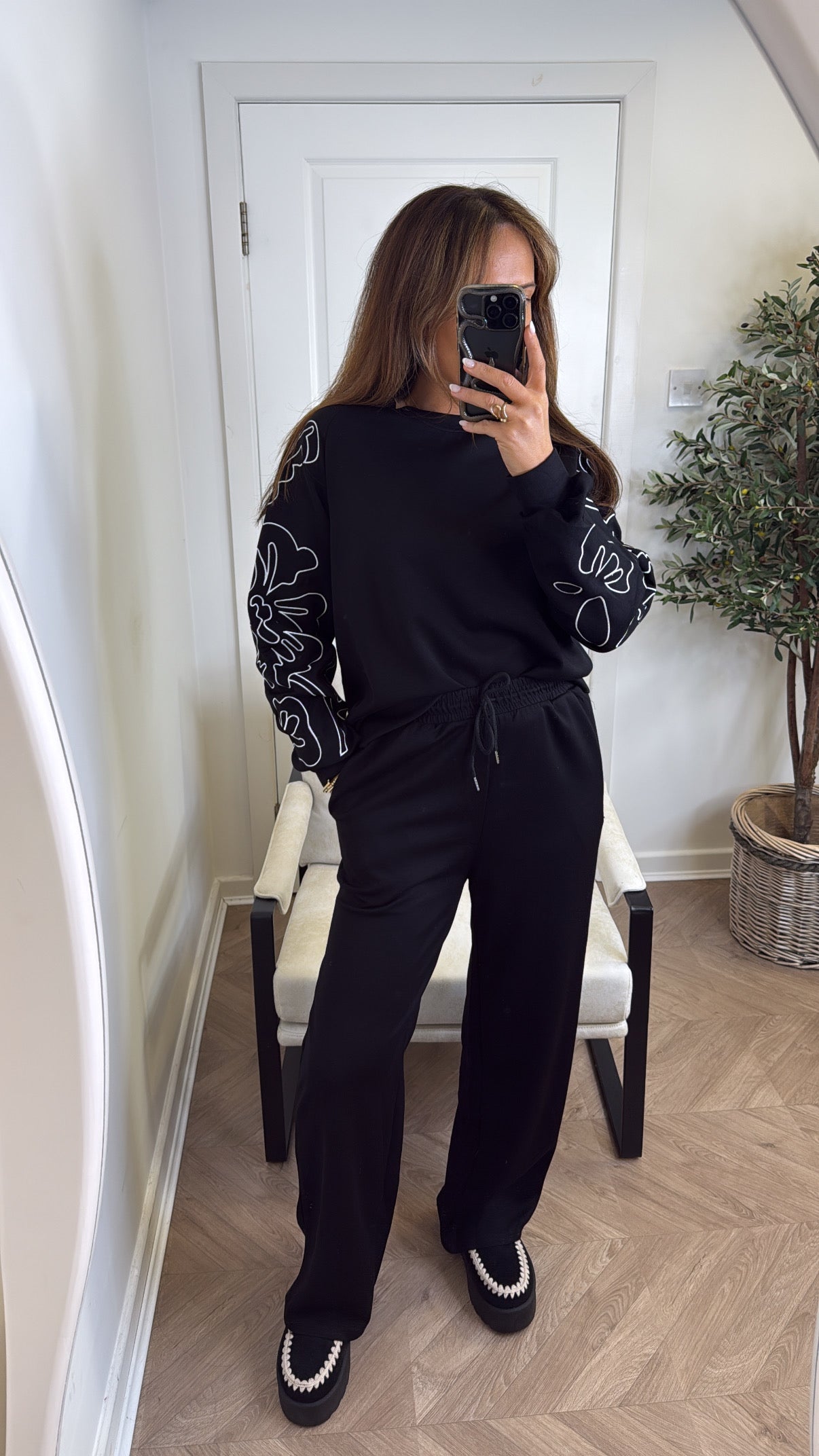MELANIE black embroidered detail lounge set