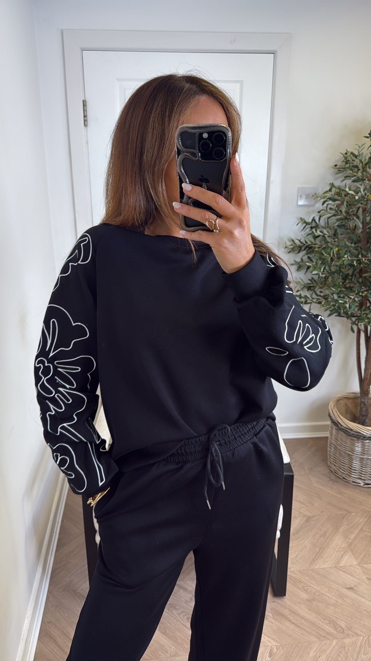 MELANIE black embroidered detail lounge set