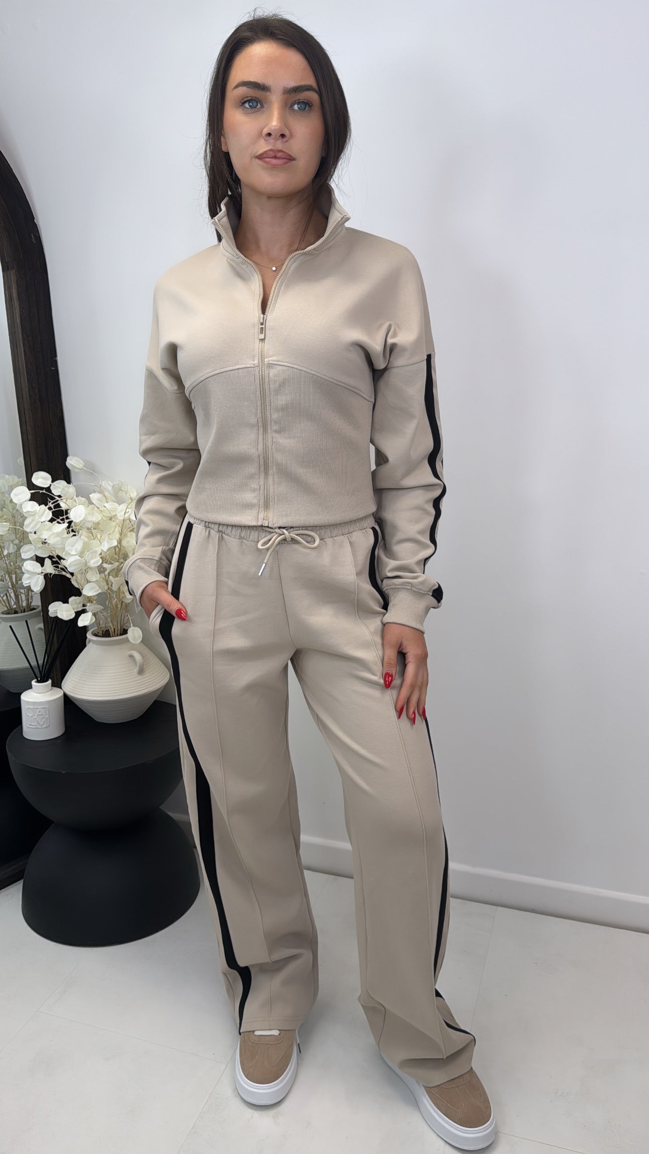 VANESSA beige jacket and joggers lounge set