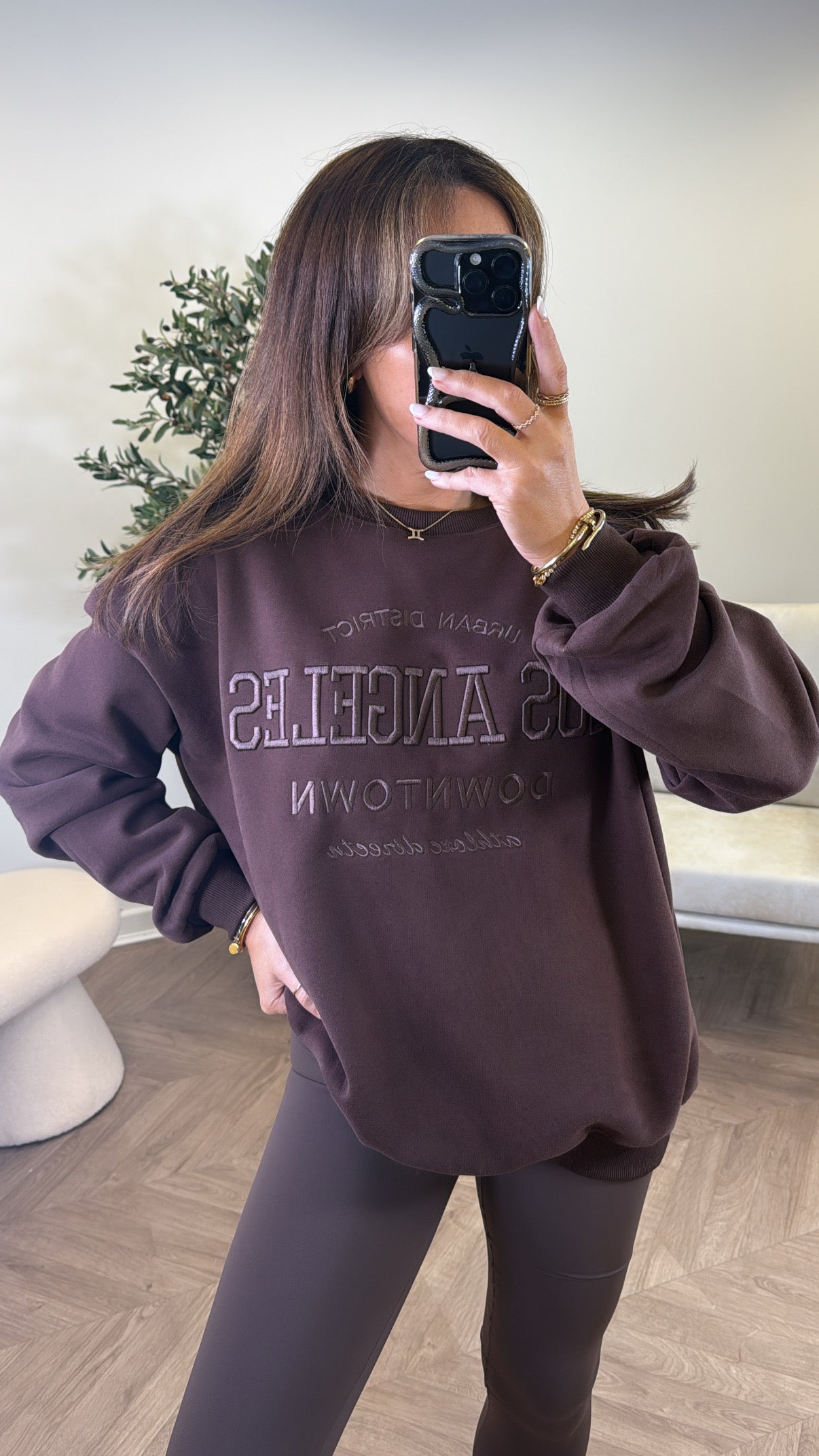 LOS ANGELES brown oversize embroidered jumper