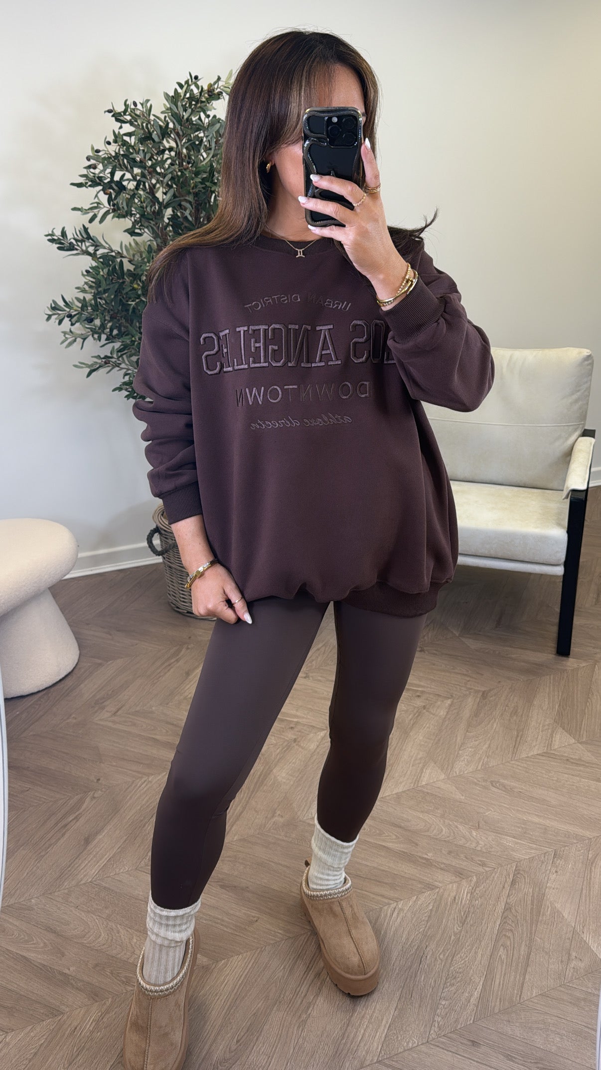 LOS ANGELES brown oversize embroidered jumper