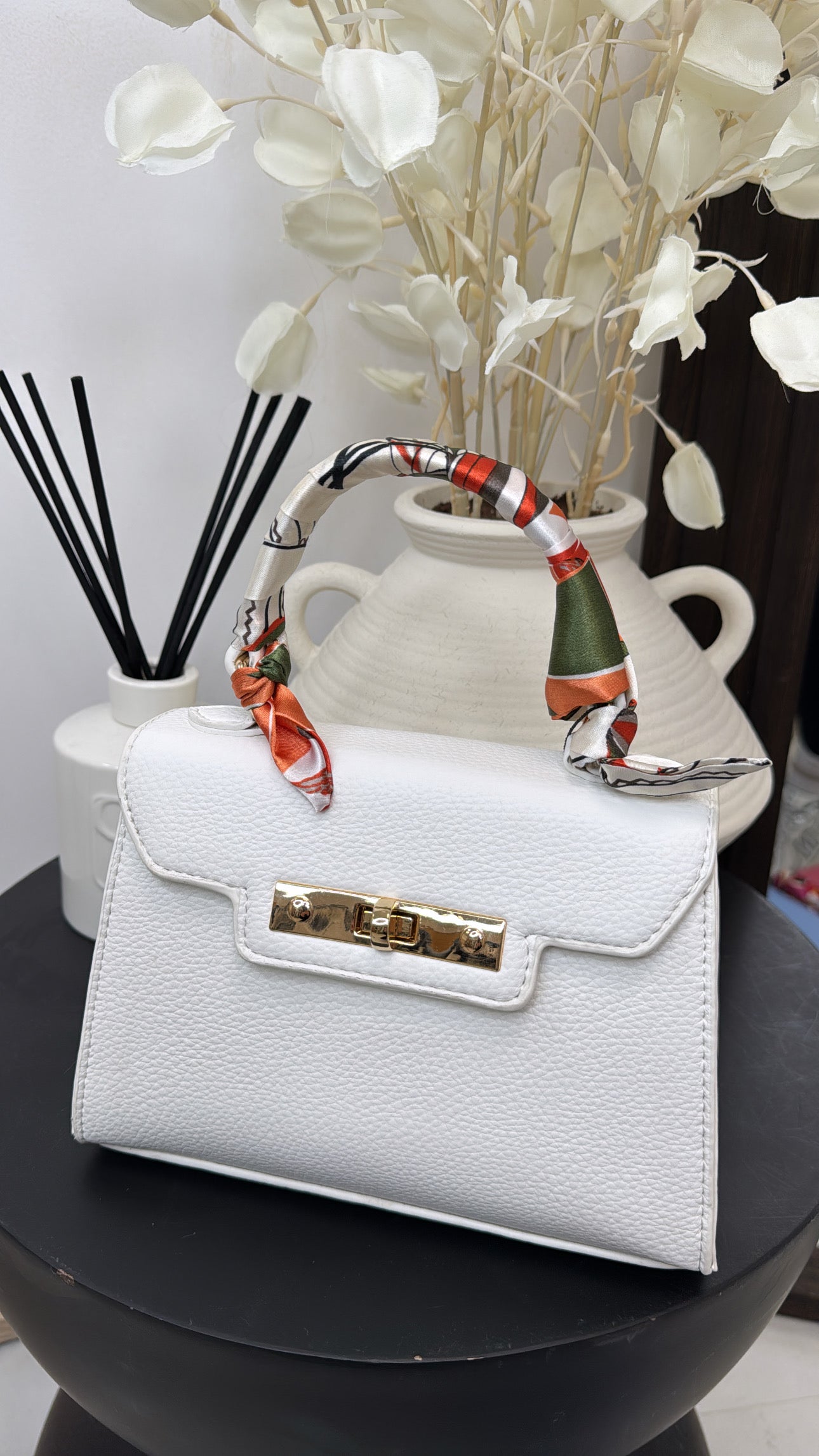 CLARA white grab bag with ribbon handle