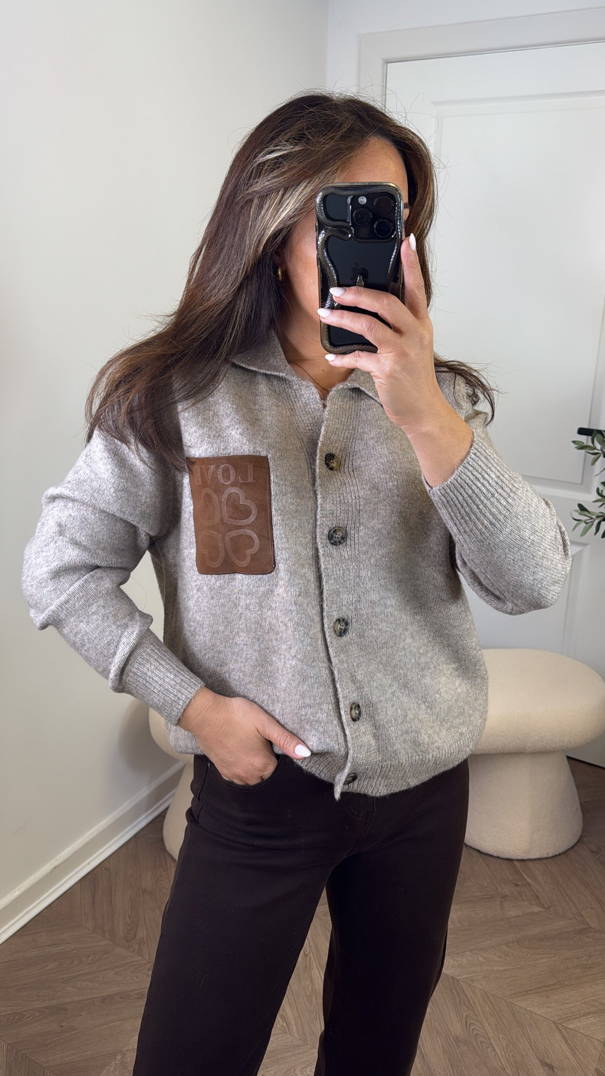 MIA biscuit love logo cardigan
