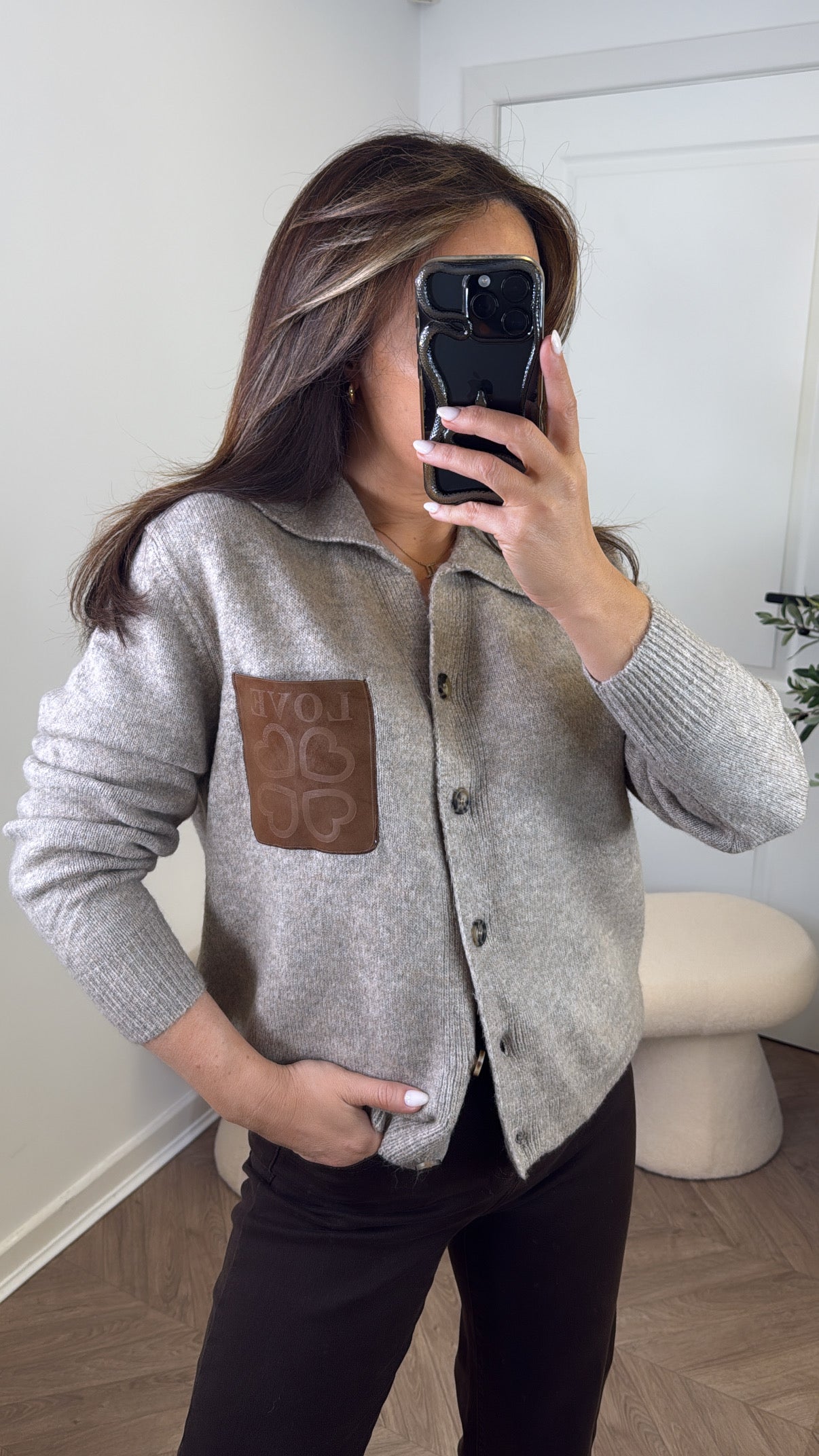 MIA biscuit love logo cardigan