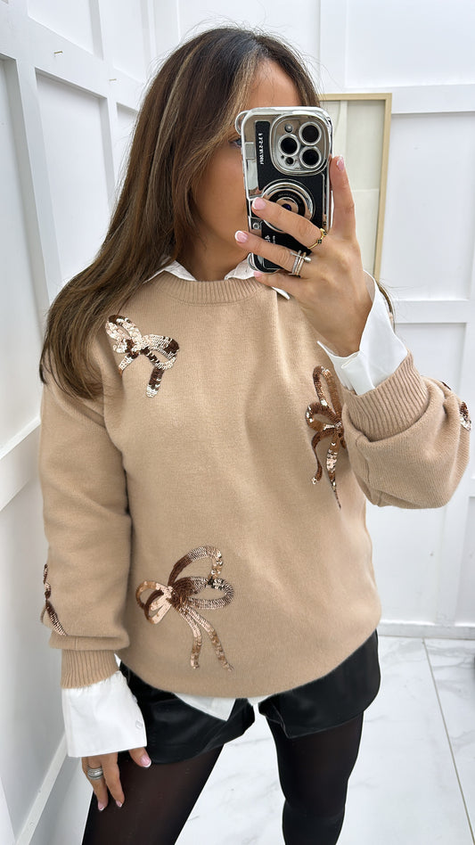 JAZMINE camel knit jumper with sequin bows