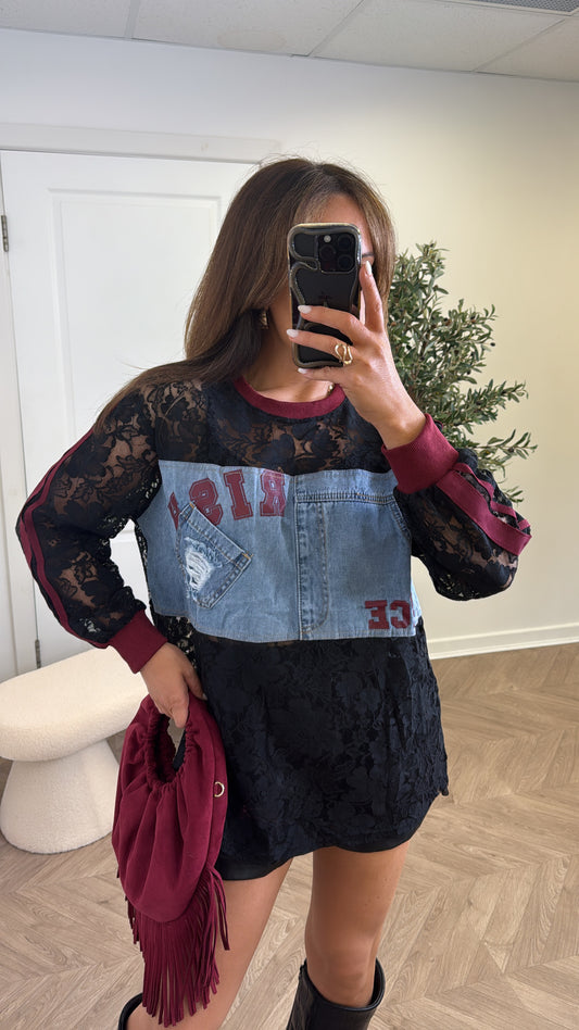 BRIONY burgundy with black lace denim contrast top