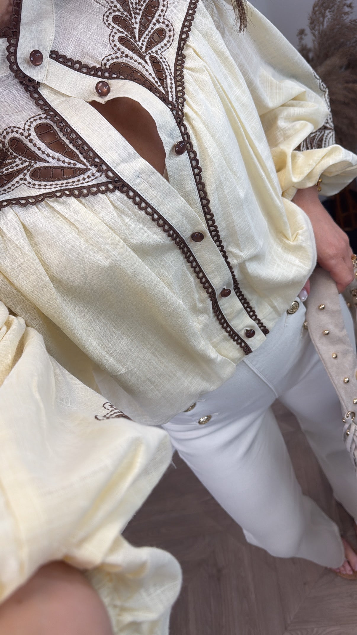 KELLY lemon embroidered cropped blouse