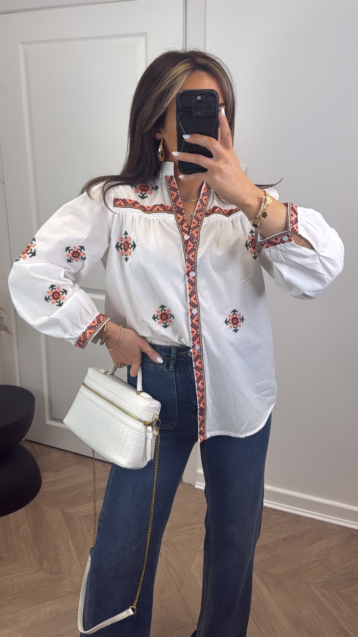 UNA white embroidery detail blouse