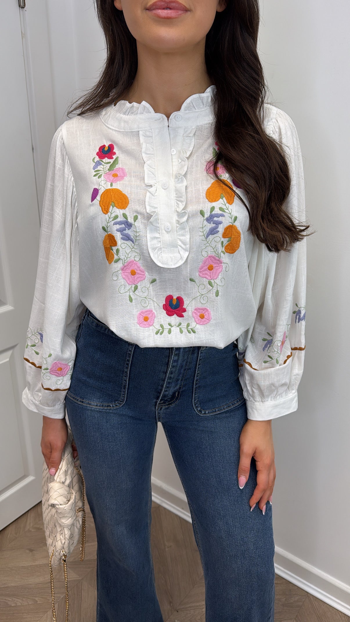 MURA white flower embroidered blouse
