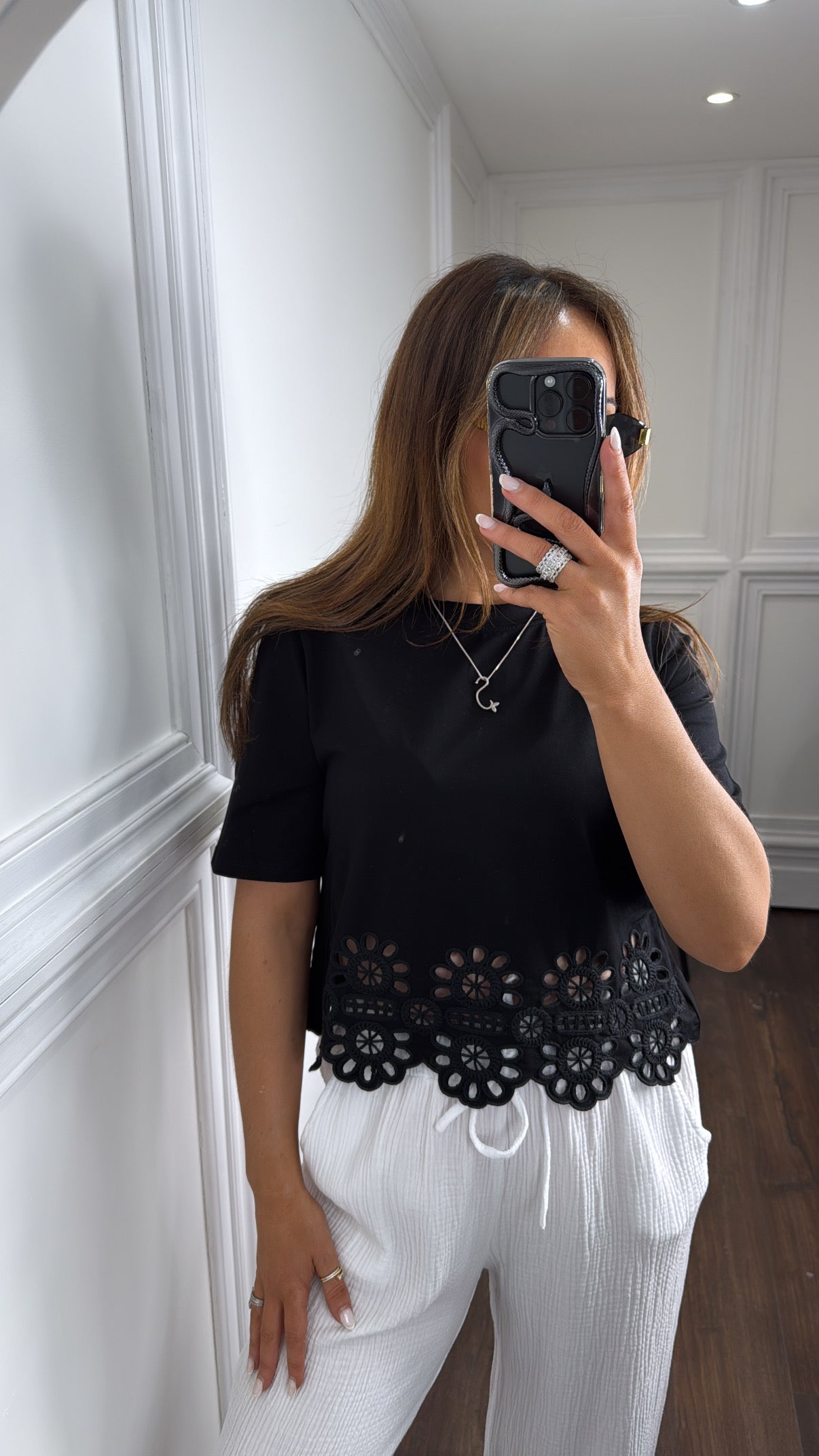 MINNIE black broderie anglaise hem t-shirt