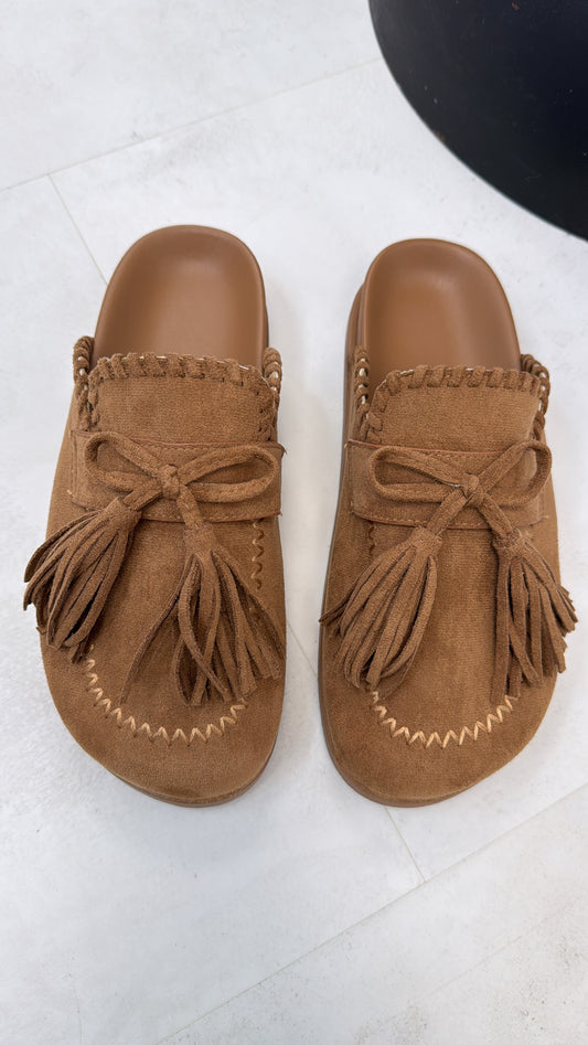 REEVA camel faux suede mule