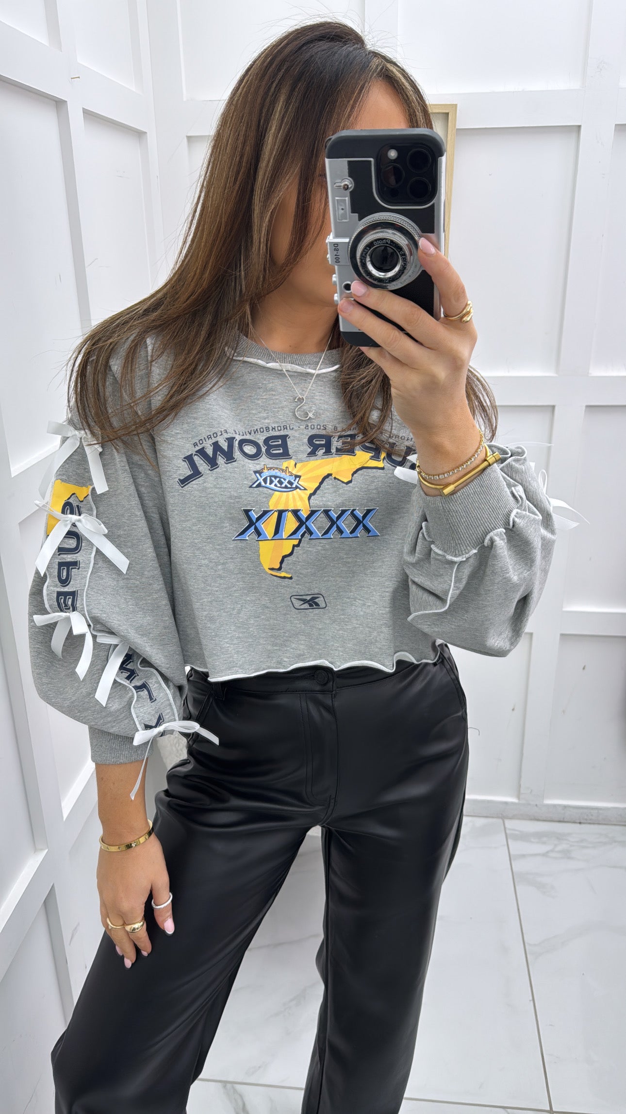 HALLIE grey super bowl cropped top