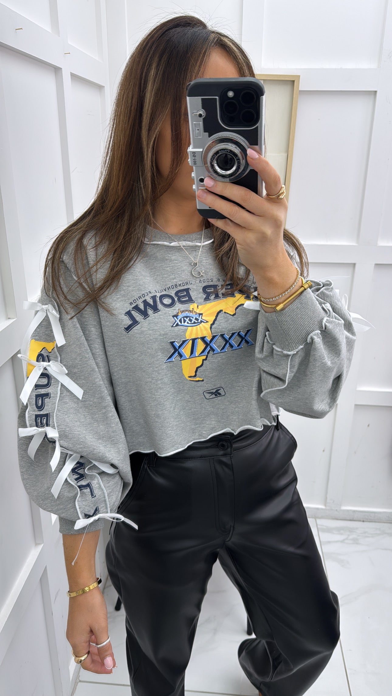 HALLIE grey super bowl cropped top