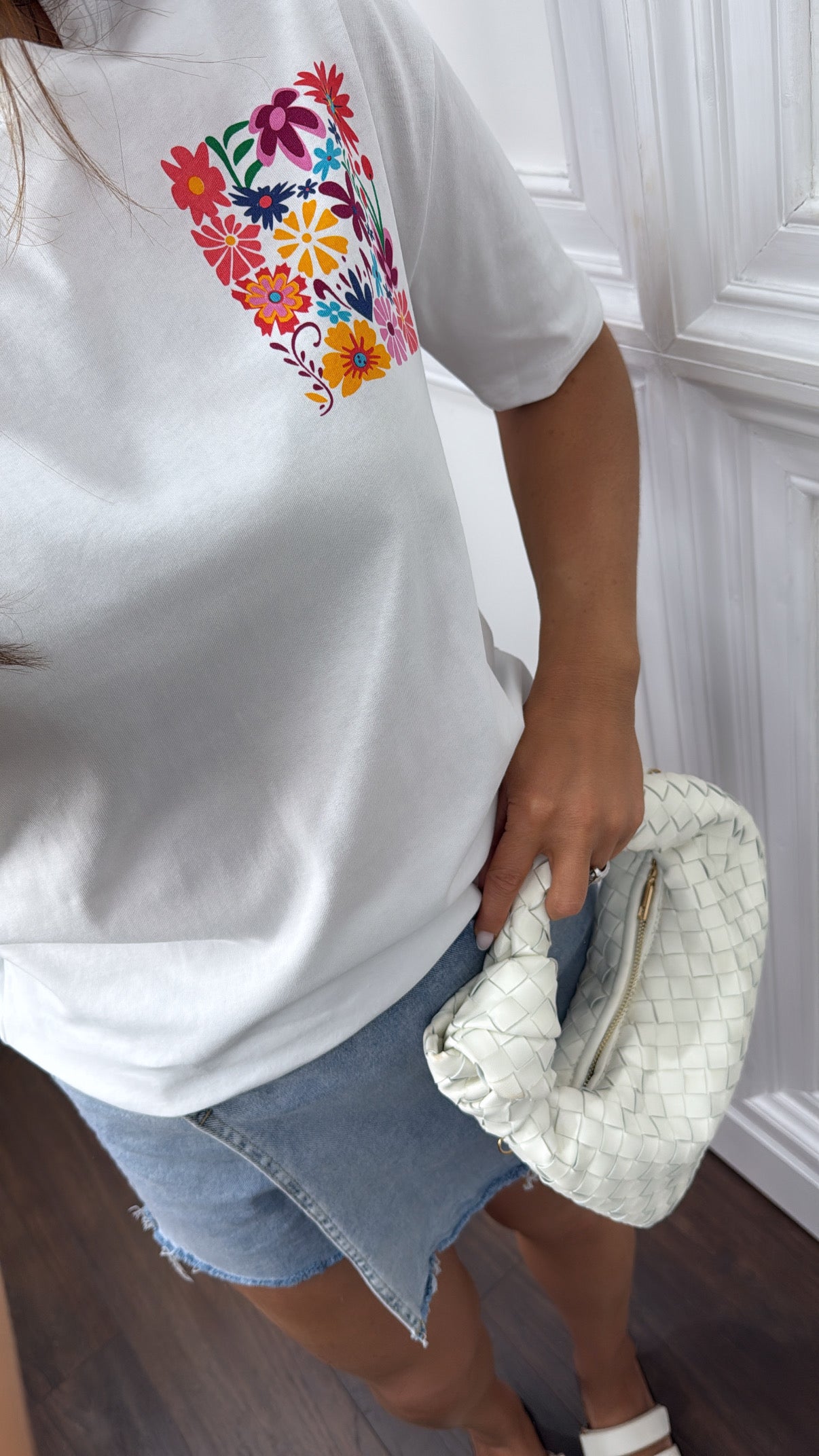 FLOWERS white logo t-shirt