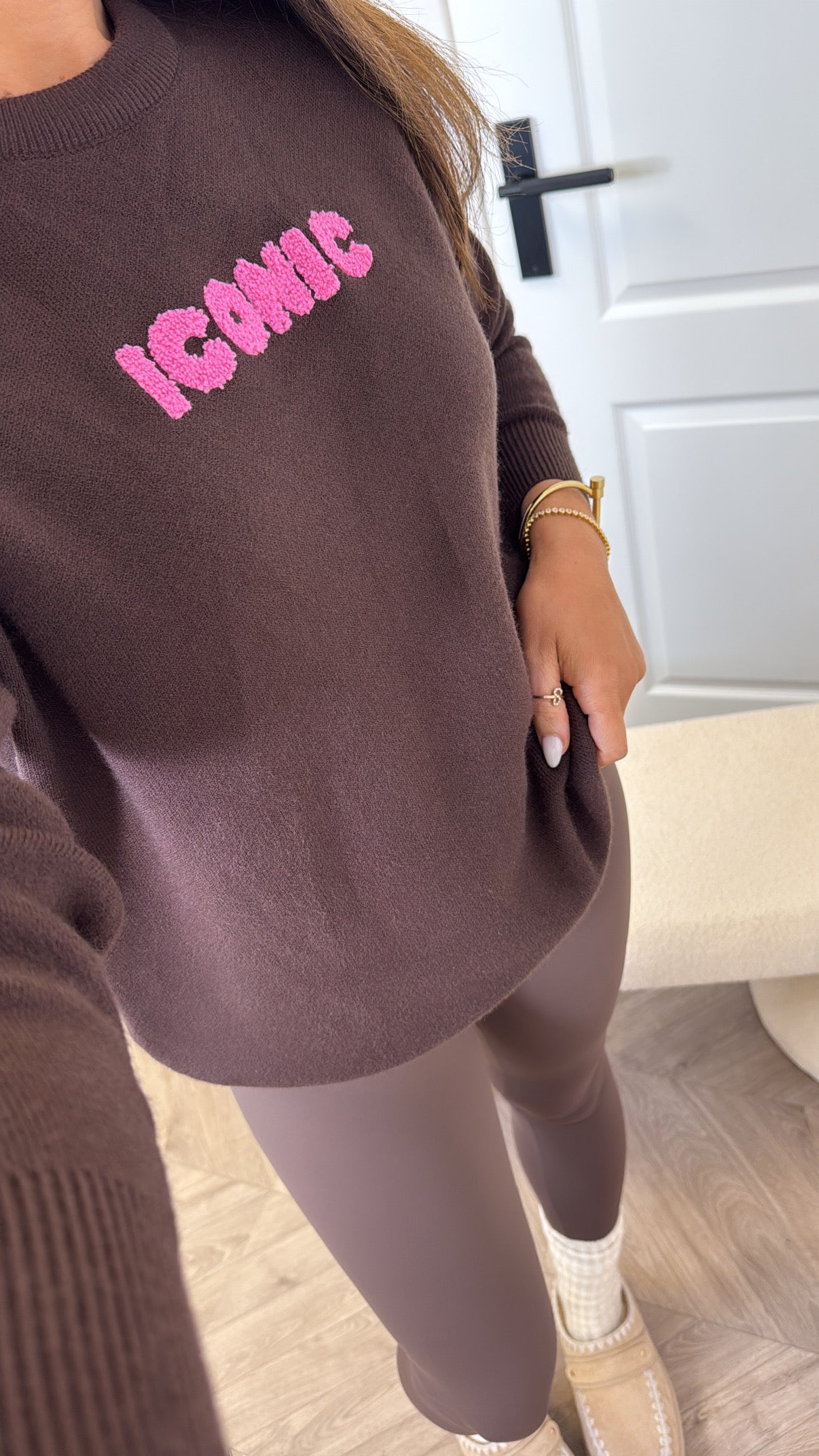 IMOGEN brown soft knit logo jumper