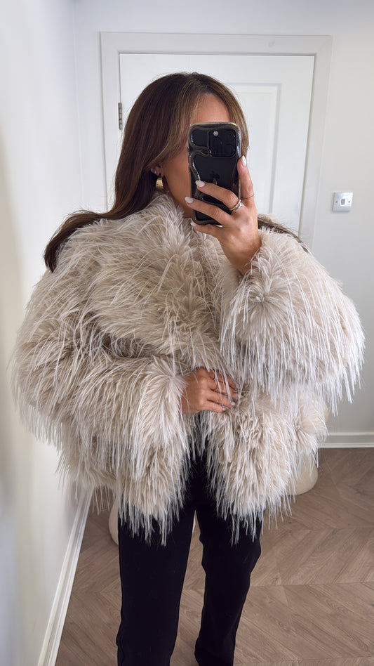 CARRIE beige faux fur jacket