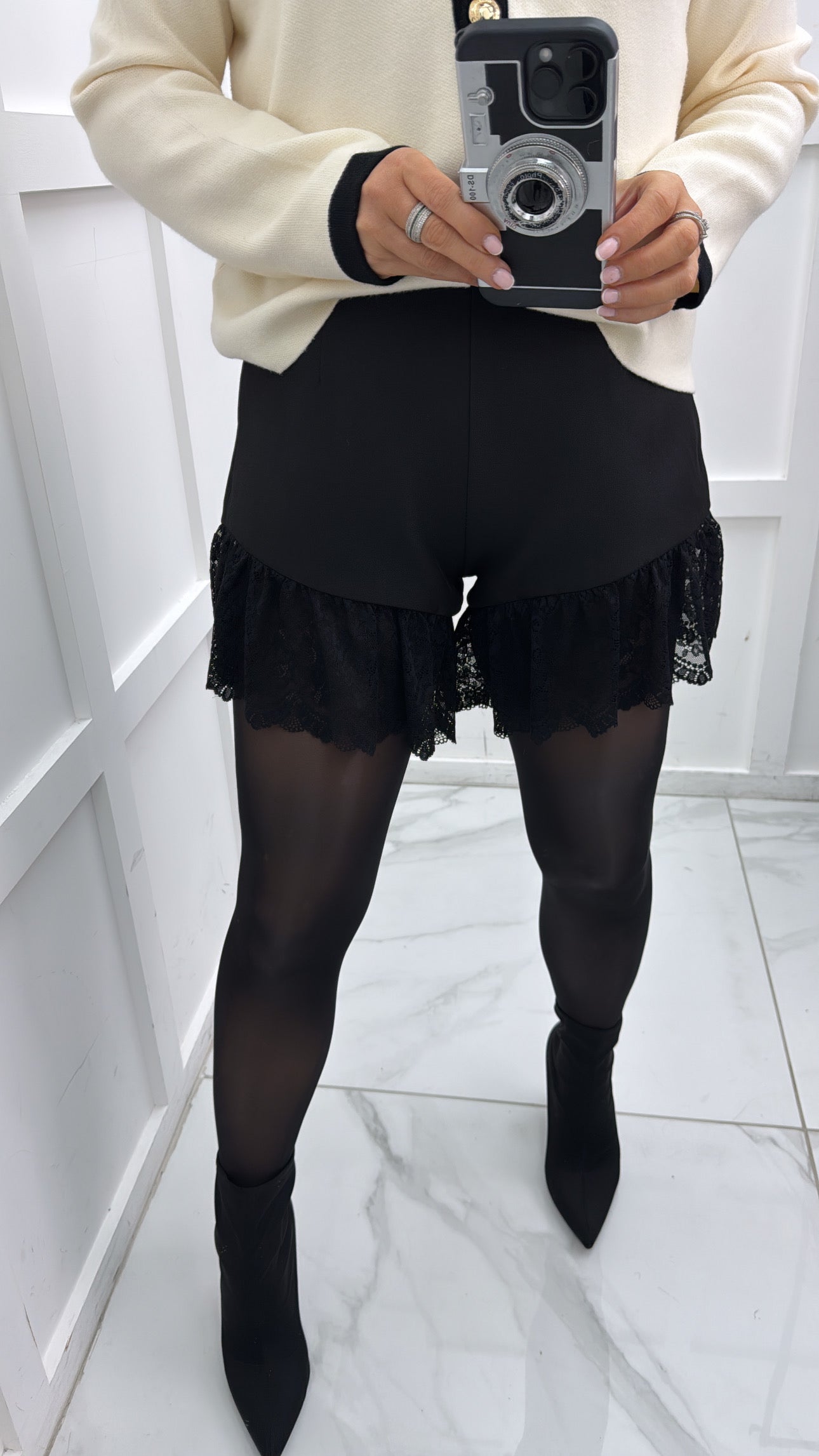 MEGAN black shorts with lace trim