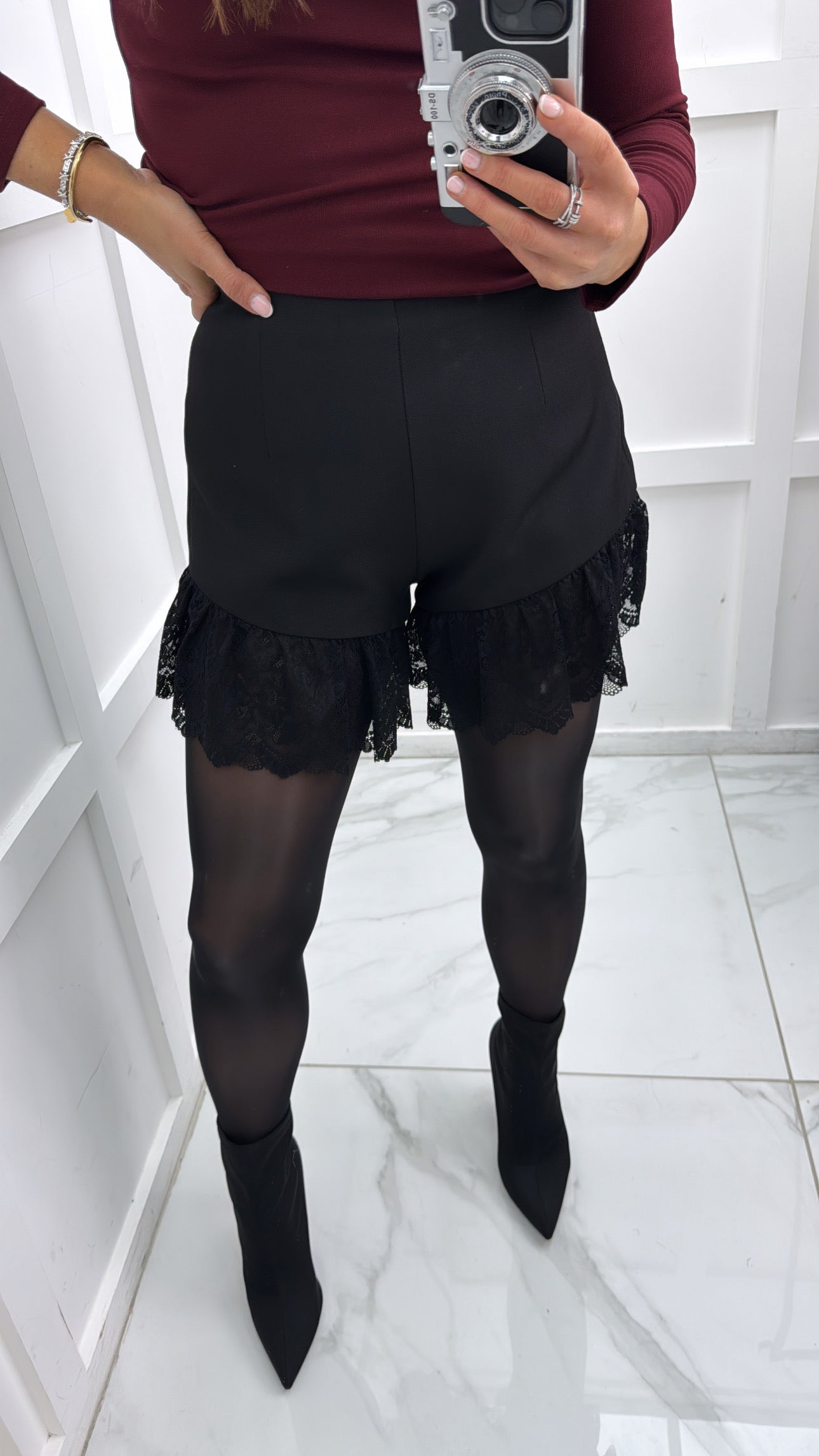 MEGAN black shorts with lace trim