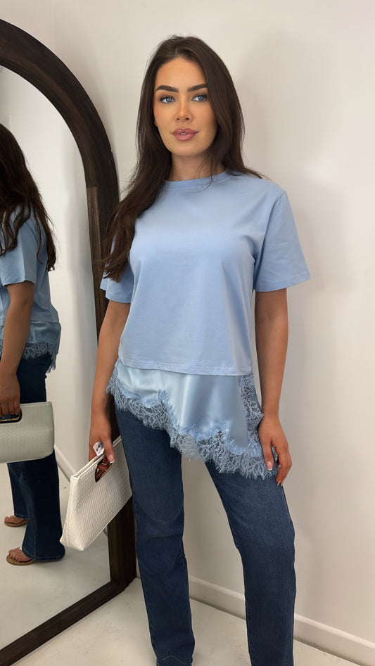 NANCY blue t-shirt with lace underlay