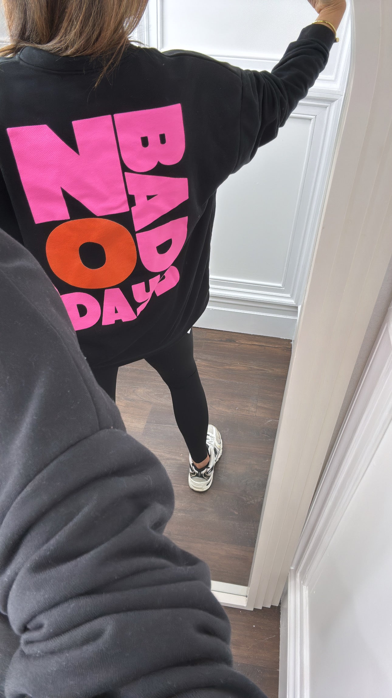 NO BAD DAYS black sweatshirt