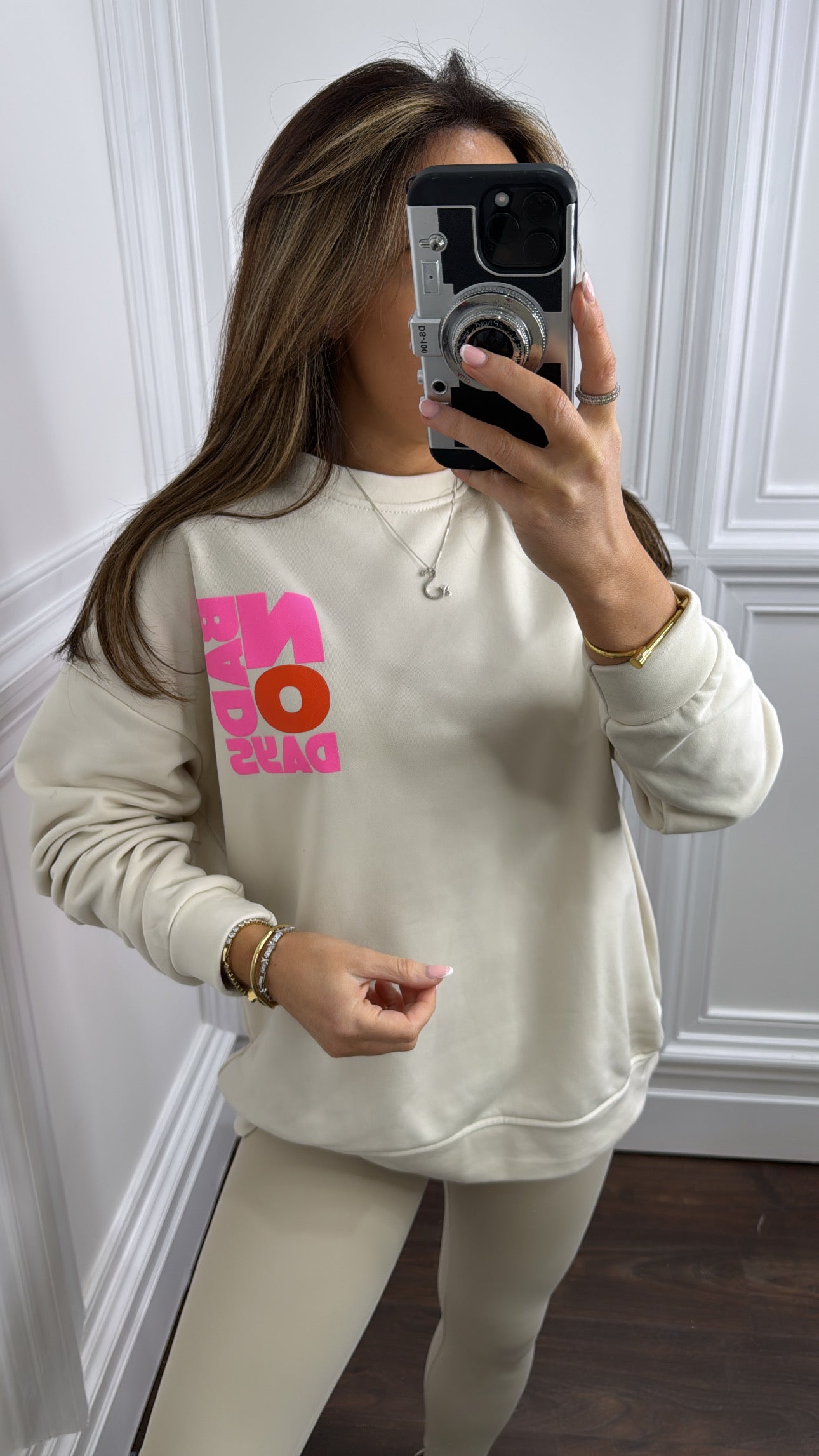 NO BAD DAYS beige sweatshirt