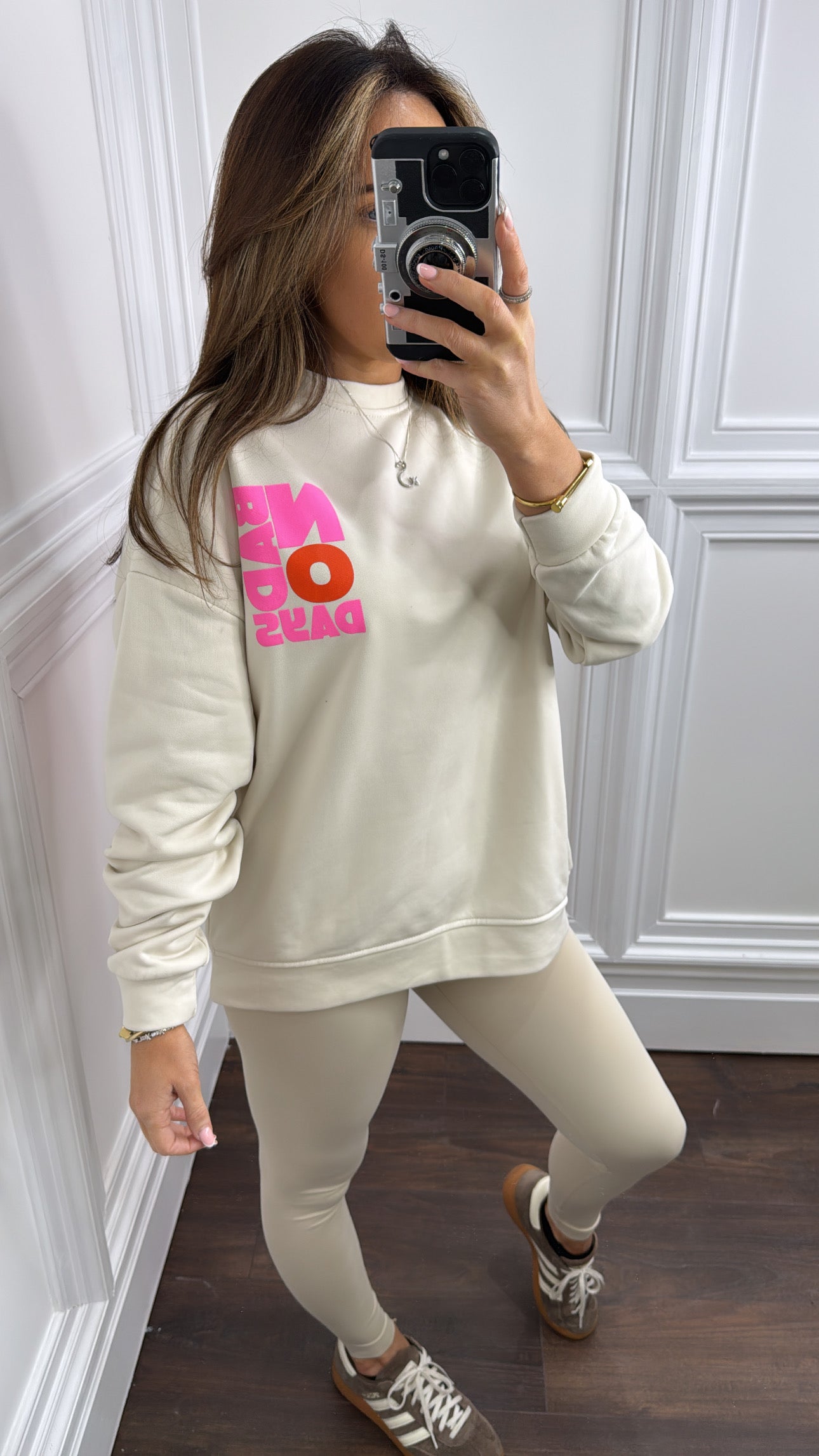 NO BAD DAYS beige sweatshirt