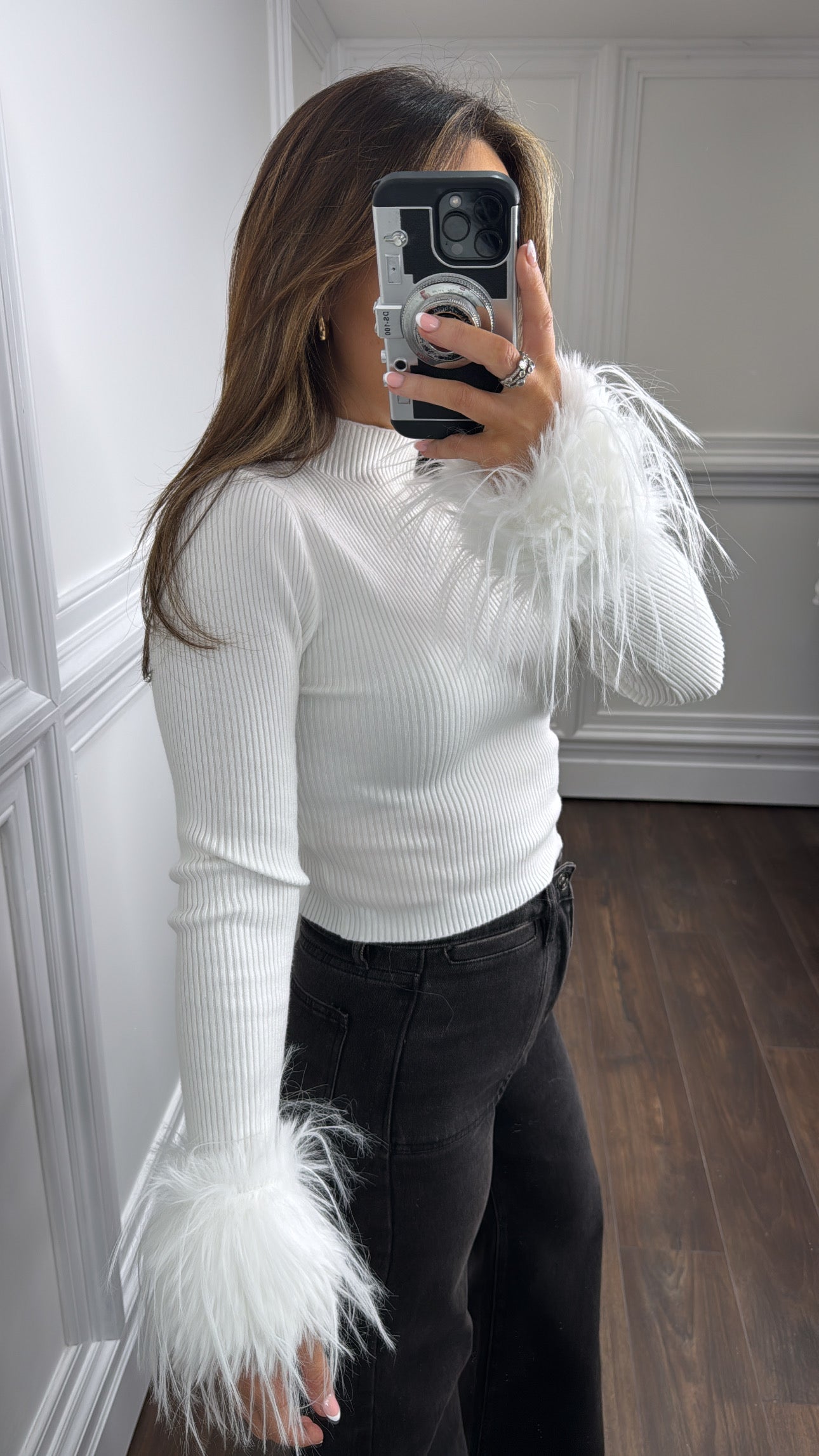 EDELE white fur cuff ribbed top