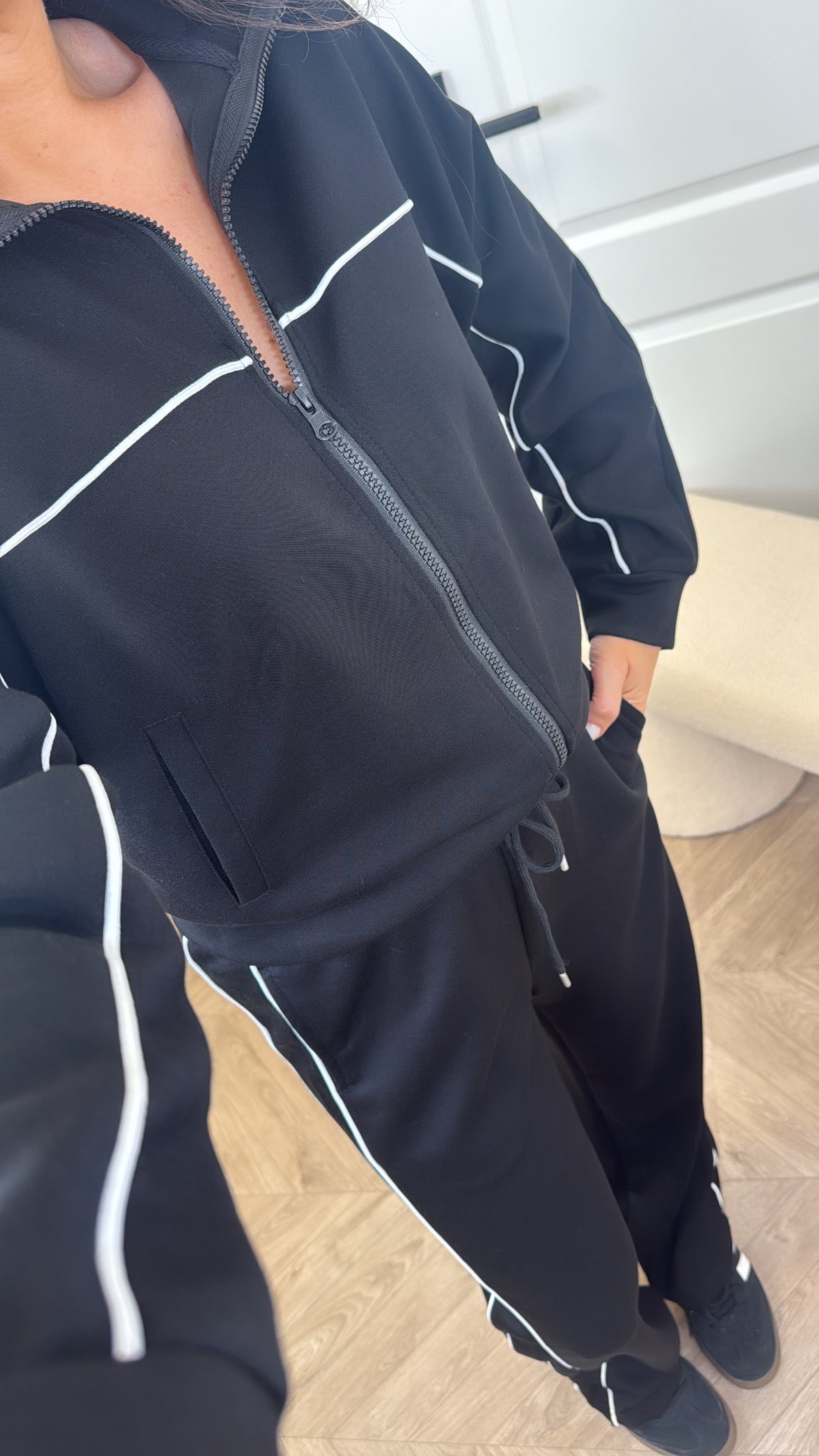 BOBBI black zip up lounge set