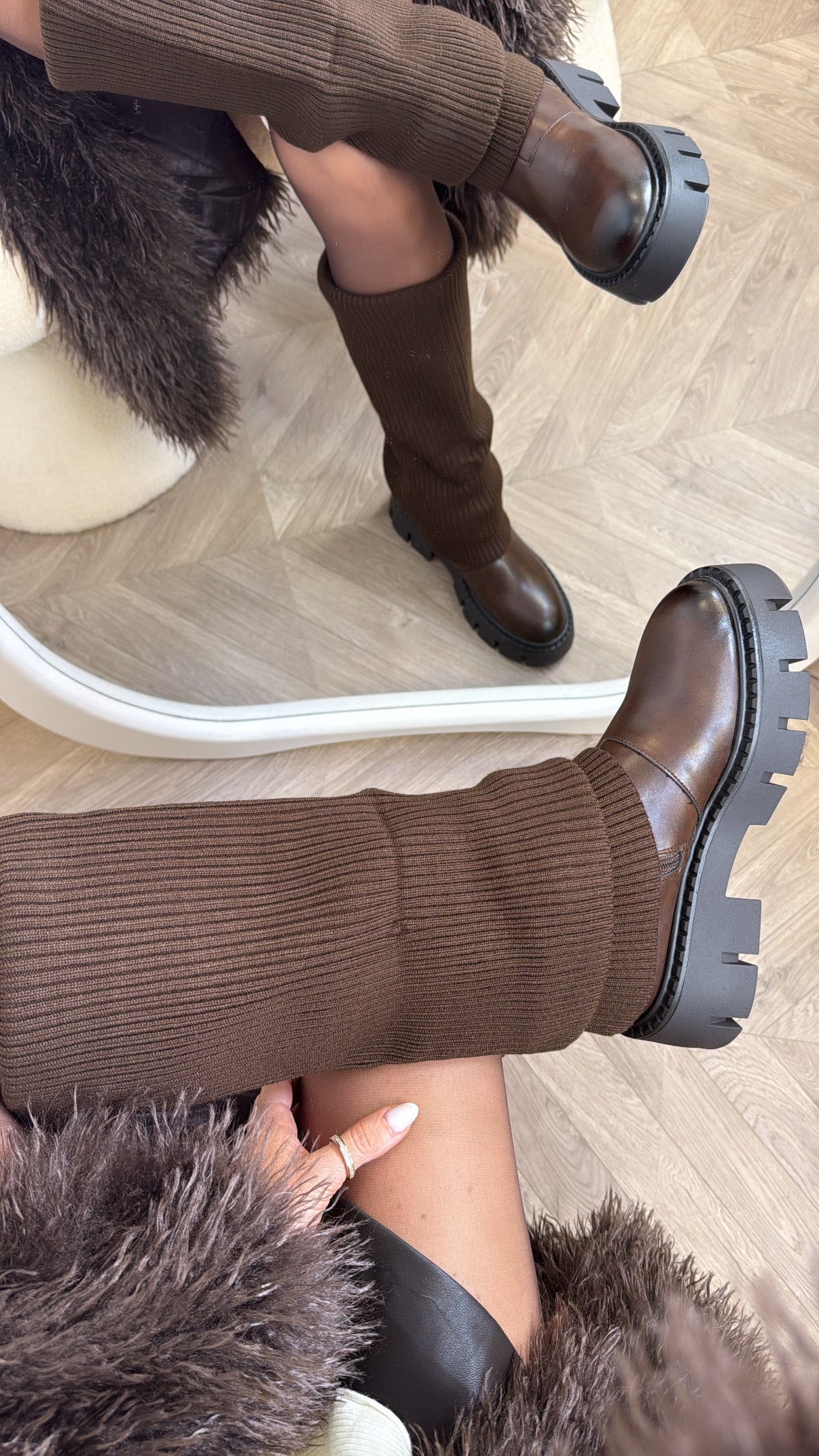 DANNI brown fold down knitted boots