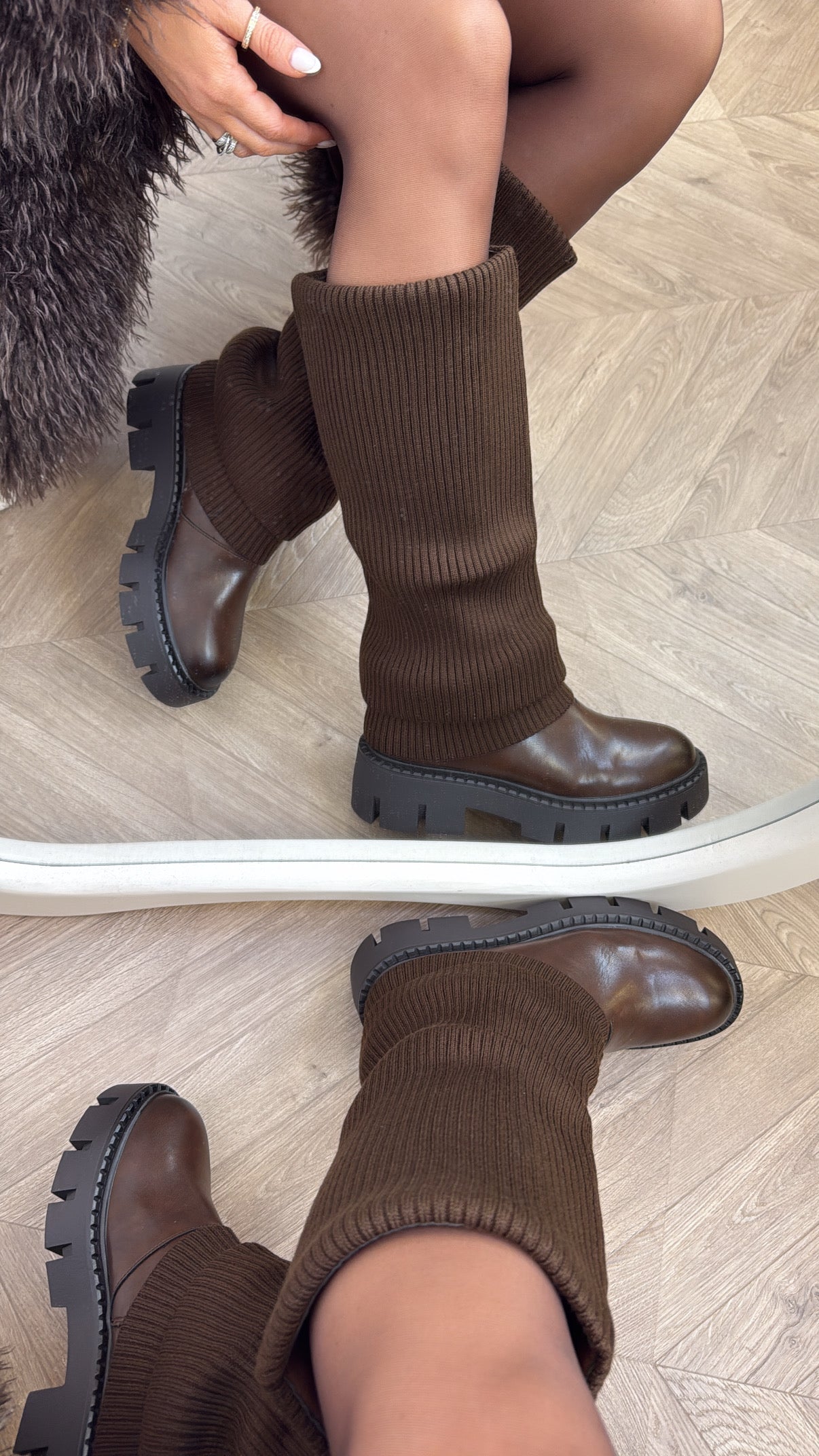 DANNI brown fold down knitted boots